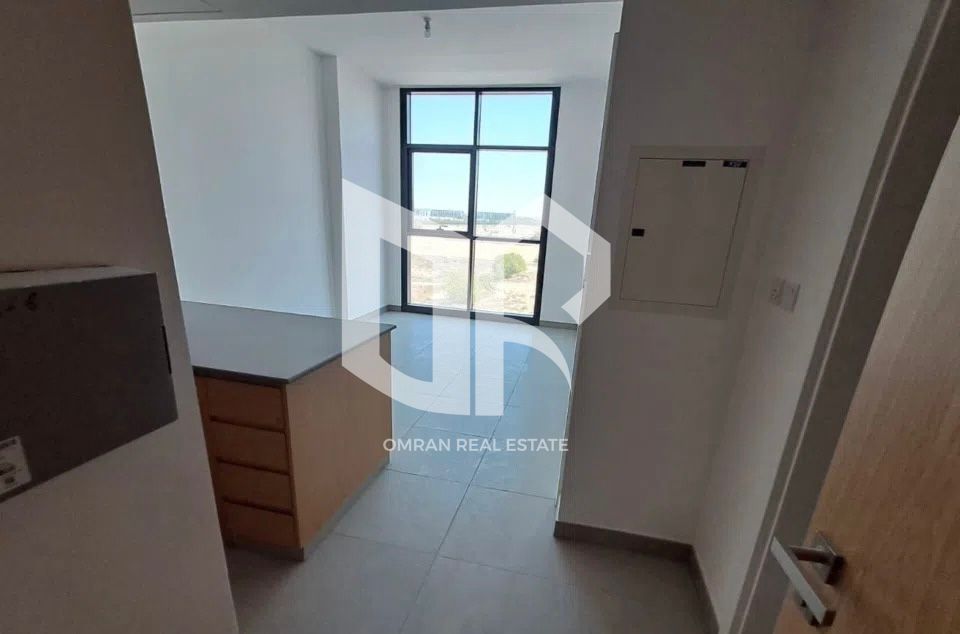 Apartment for Sale in Al Mamsha – Great Opportunity