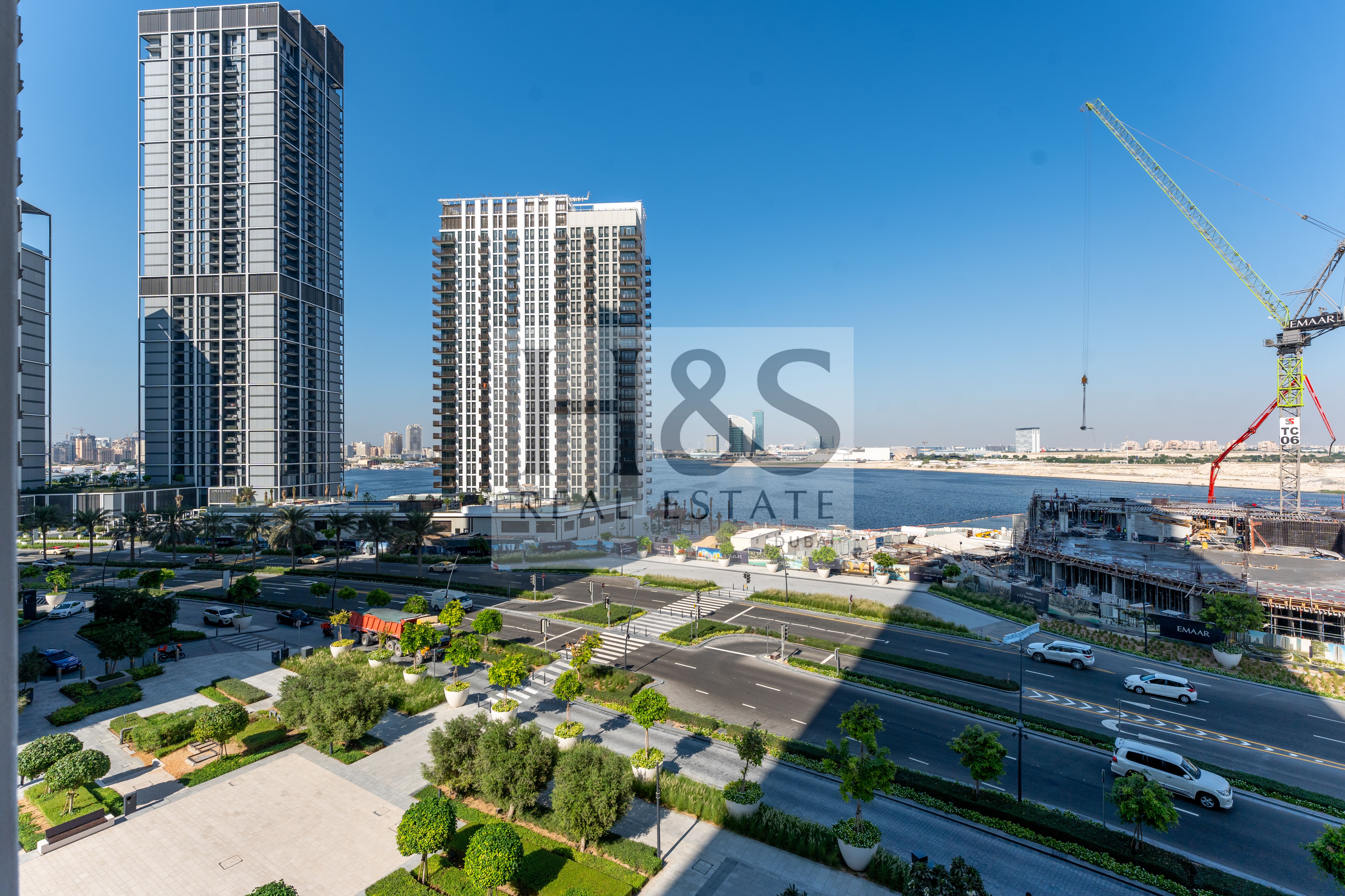 CREEK WATER VIEW | FULLY FURNISHED | LUXURY LIVING