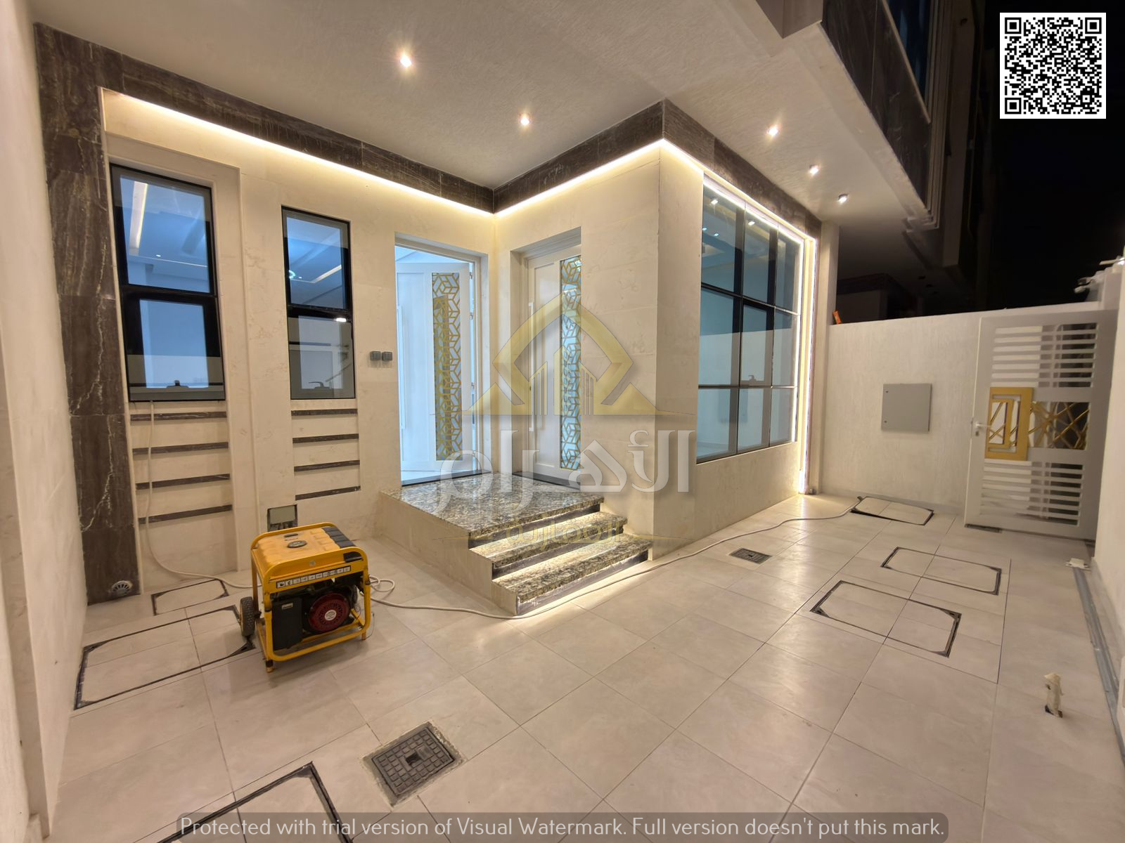 A golden opportunity to own a corner villa at an attractive price, including registration and ownership fees. Two floors with a roof terrace, European