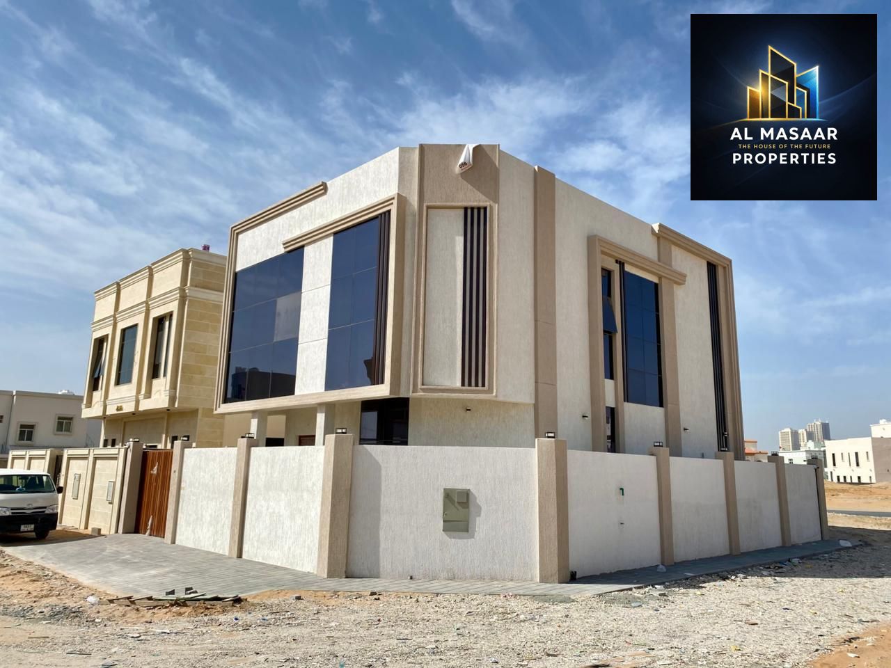 Villa for sale, fully air-conditioned, freehold ownership for all nationalities, prime location opposite the mosque.