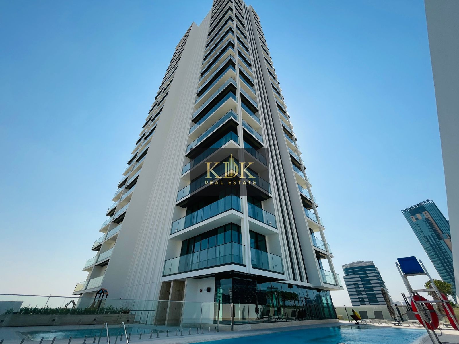 Golf View | In 12 Cheques | Ready to Move