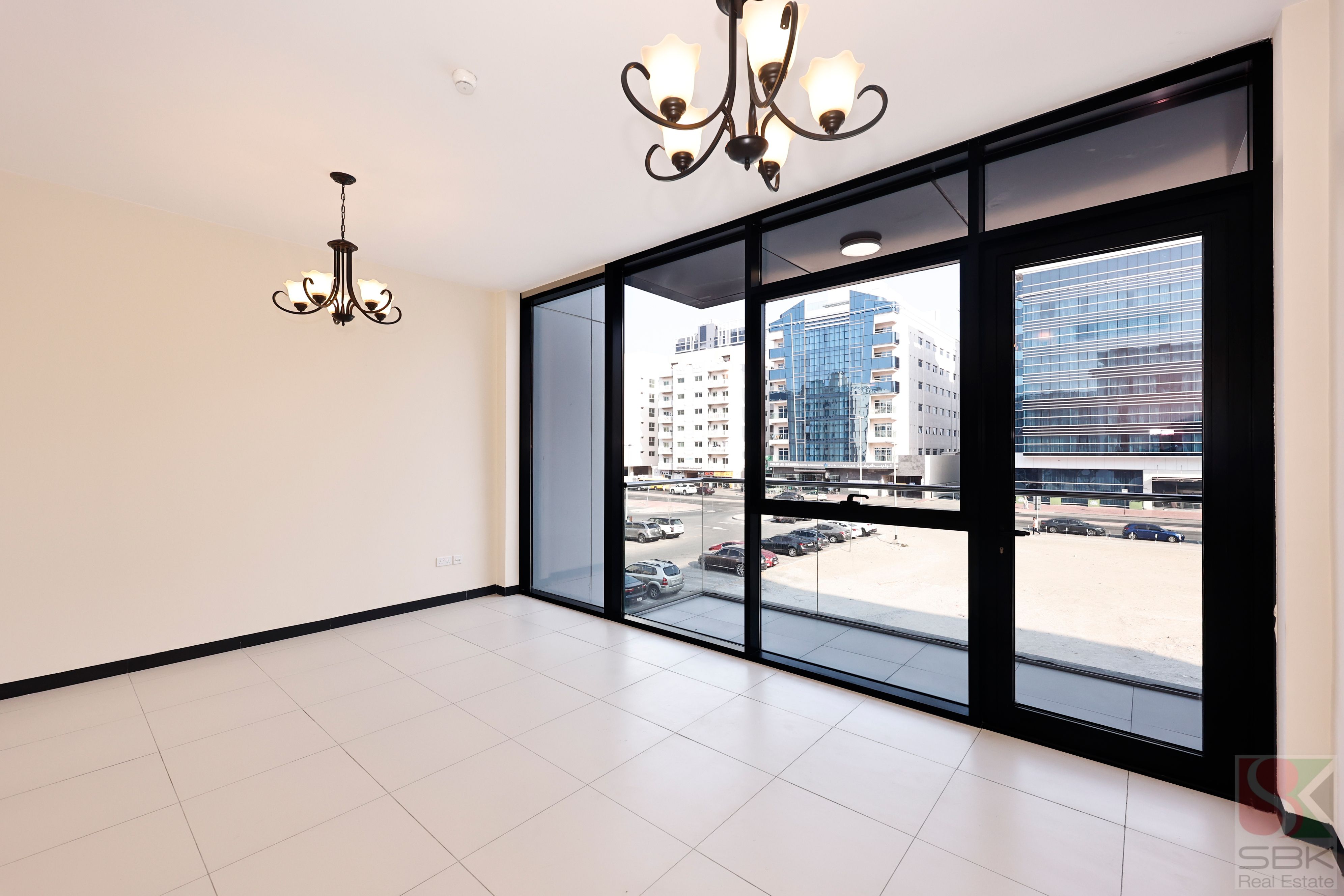 Brand New Building| prime location| 1bhk|Barsha|MOE