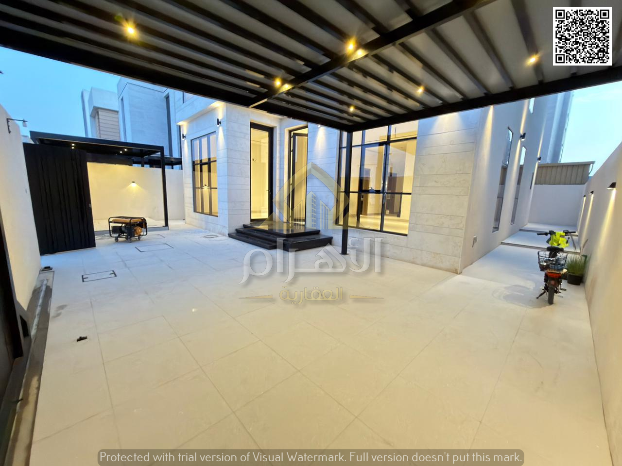 Own a villa with the specifications of your dreams. A luxurious villa in a prime location, at a competitive price, with a convenient payment plan. A u