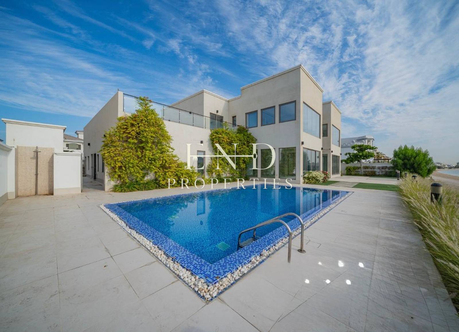 Vacant | Unfurnished | Signature Custom Villa