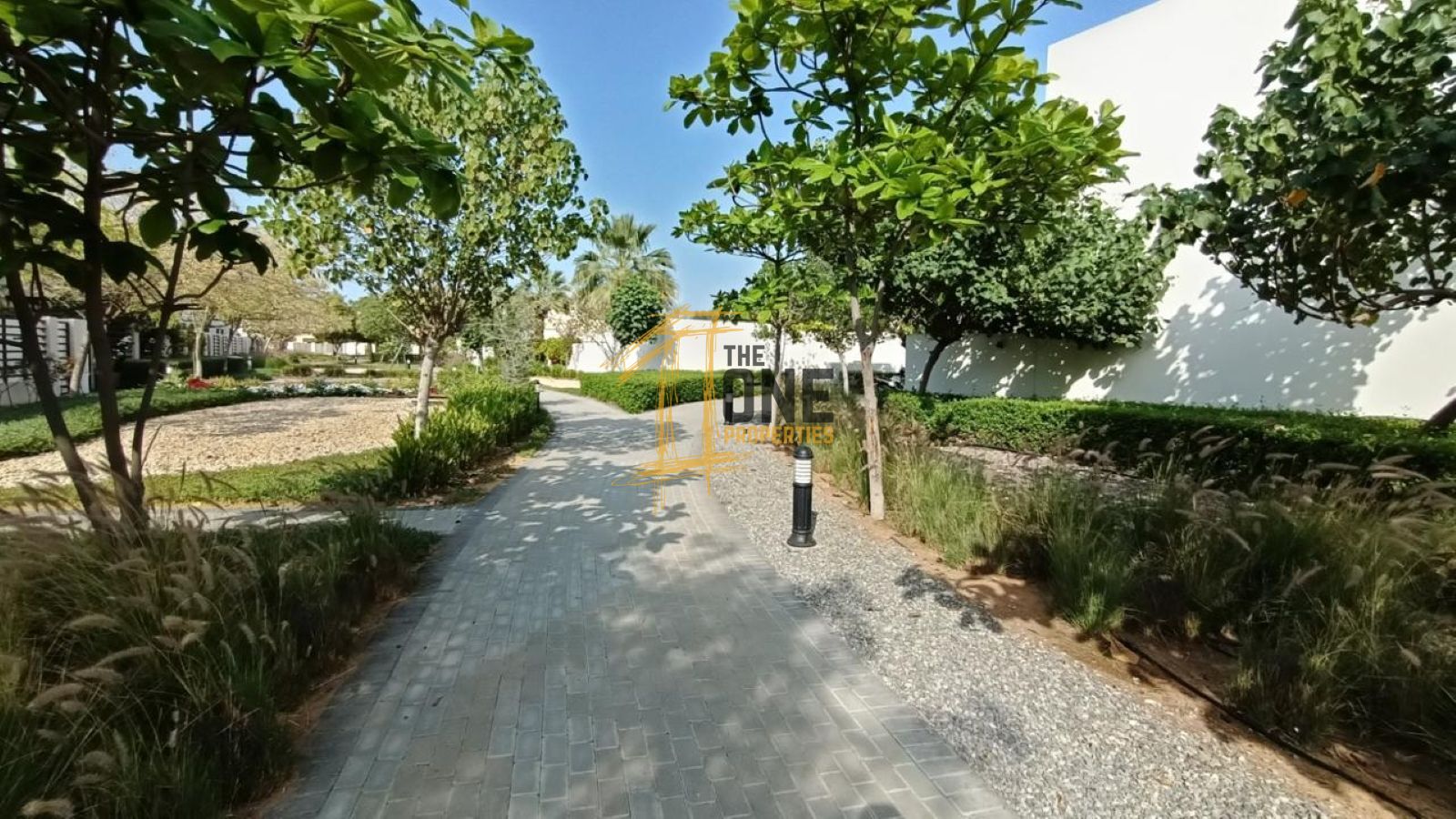 3 bedroom Town house +maids| Nexrt to Anantara