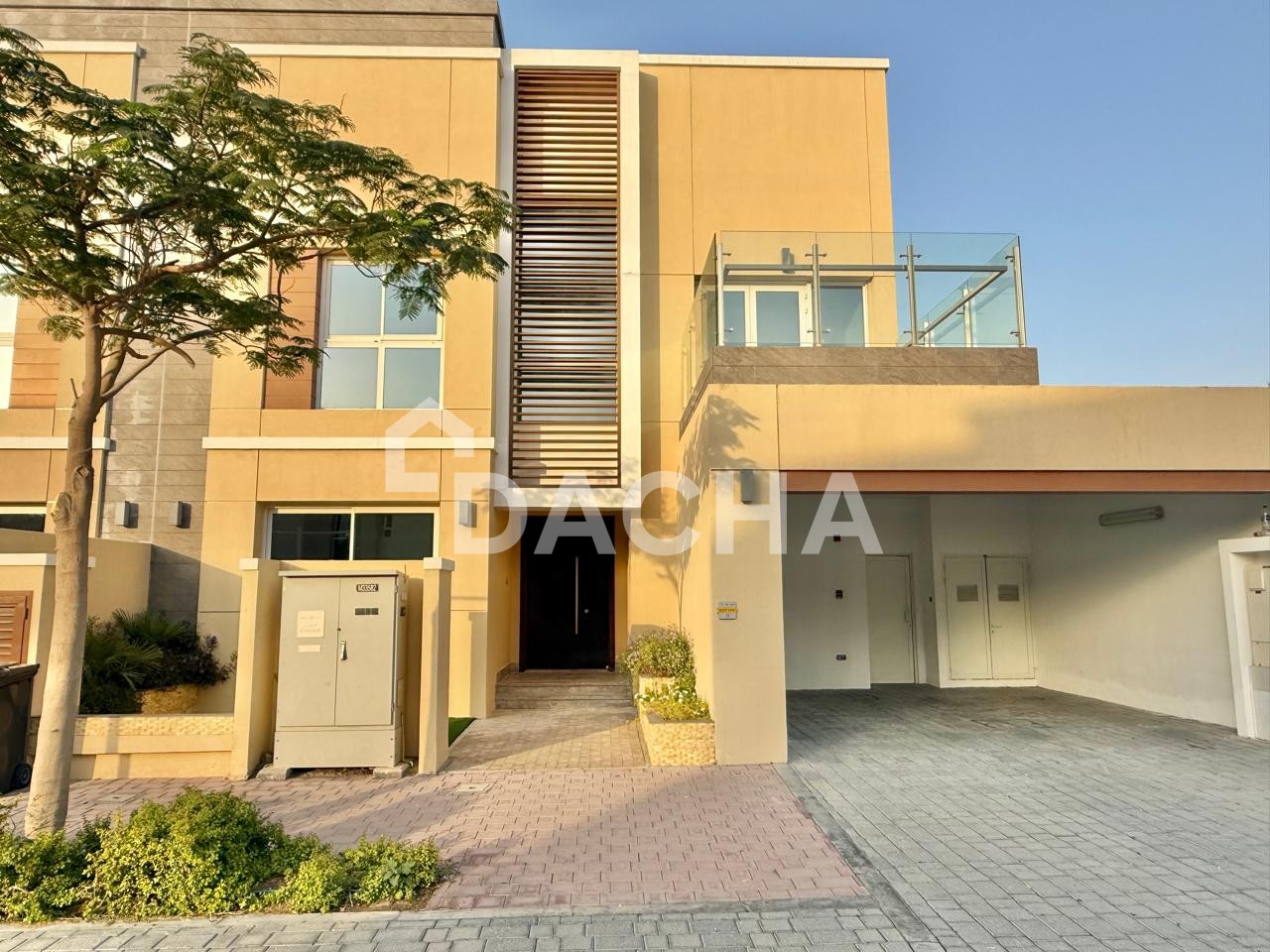 VACANT | 3 BED + MAID | LARGE PLOT