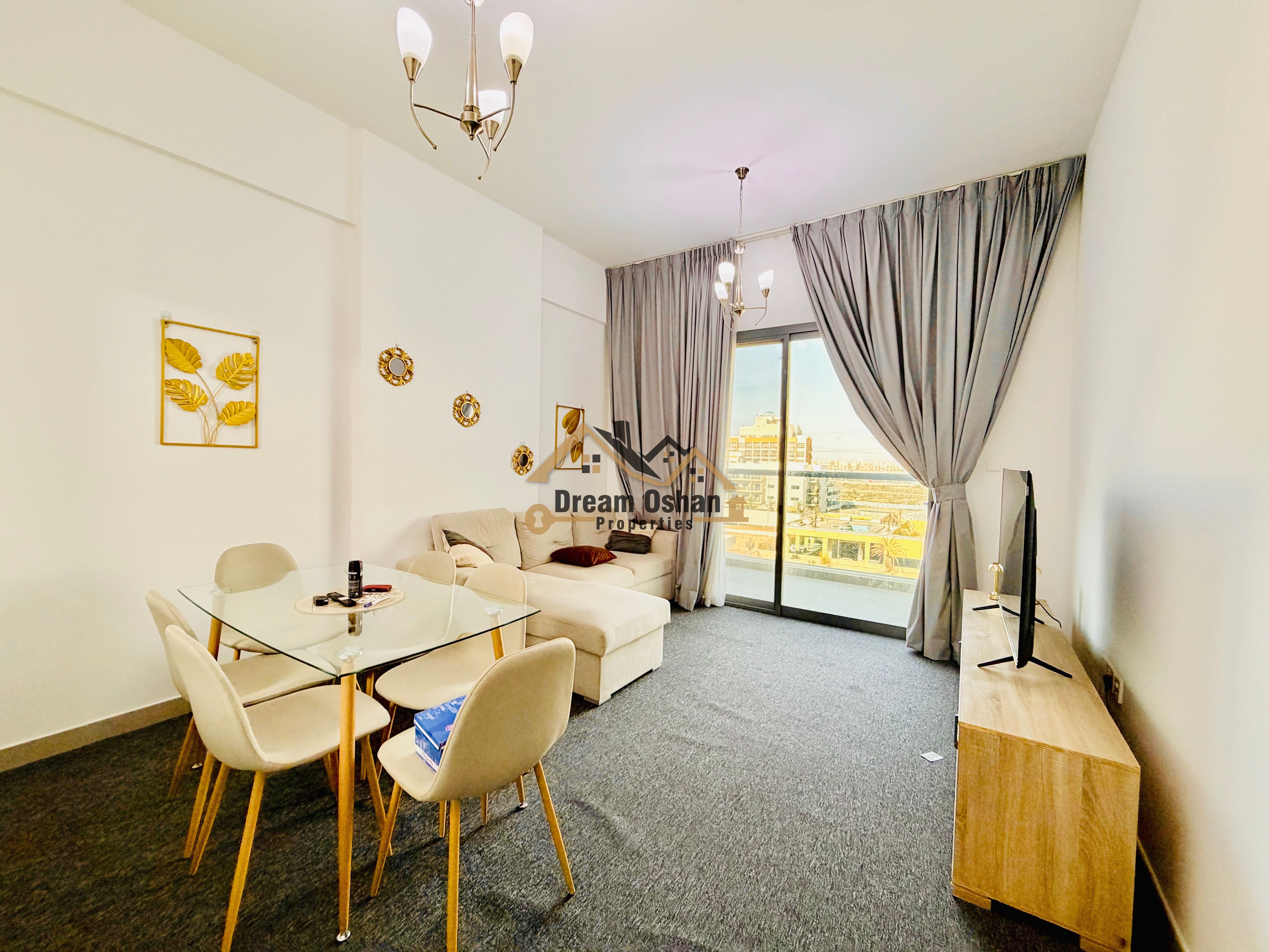 LOW PRICE - UNFURNISHED - SPACIOUS UNIT - ALL AMENITIES