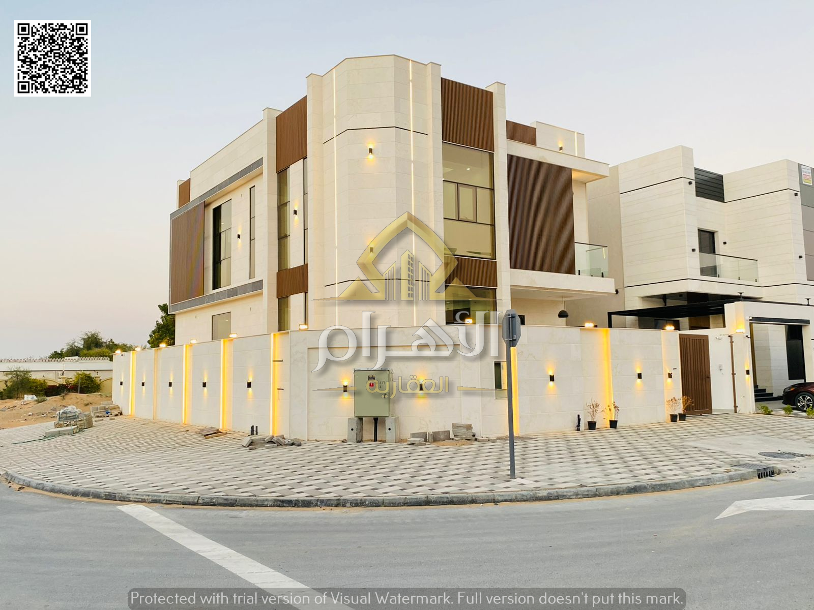 Luxury villa for sale in Al-Haliyo 2 area, including registration fees