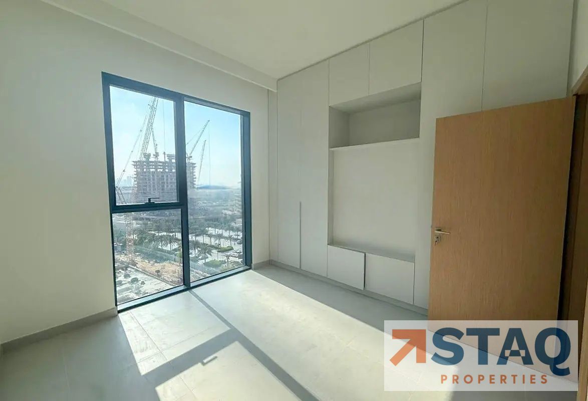 SPACIOUS | PRIME LOCATION | READY TO MOVE