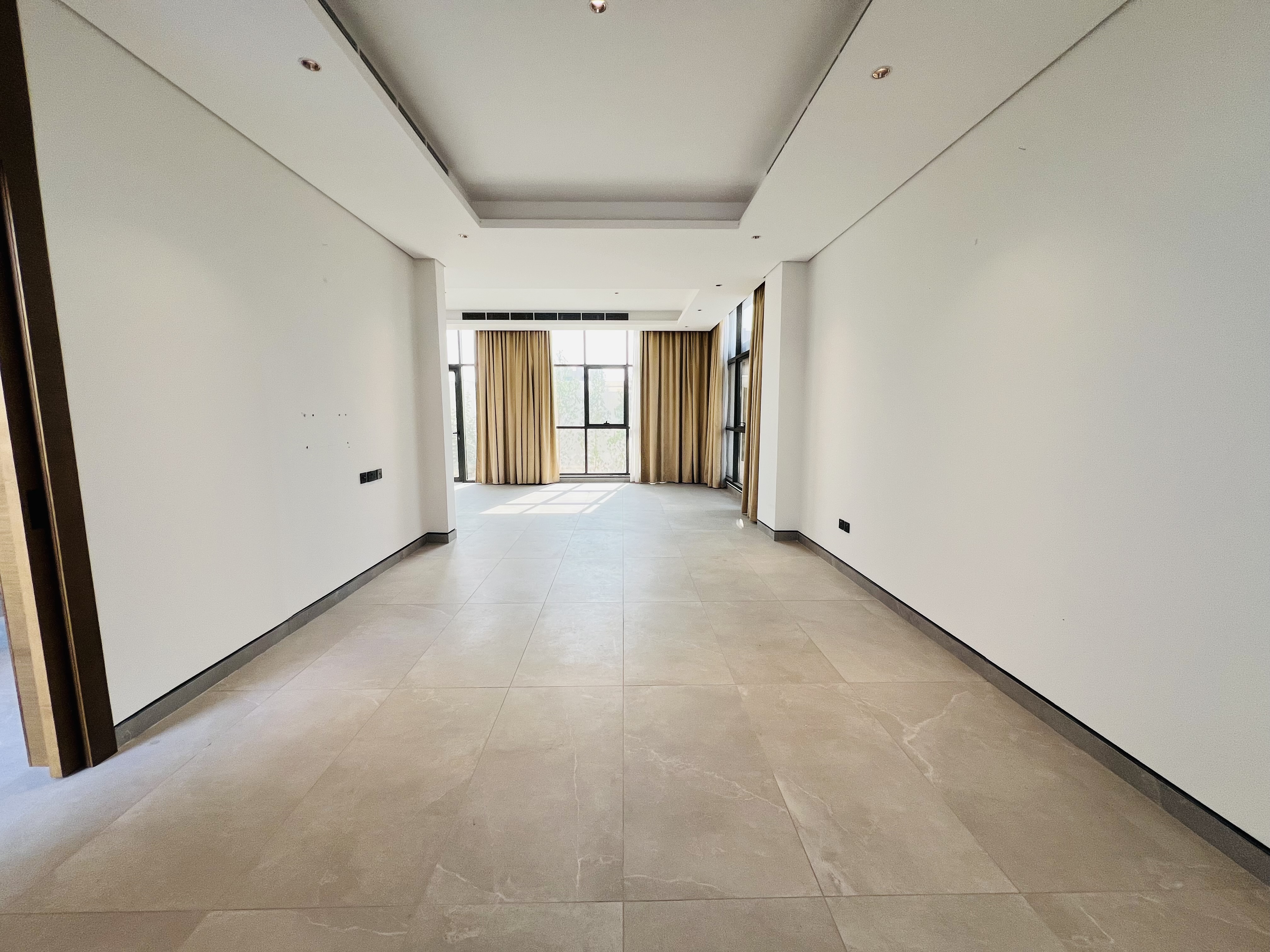 Like brand new 4 Badroom villa with garden and balcony price 165k