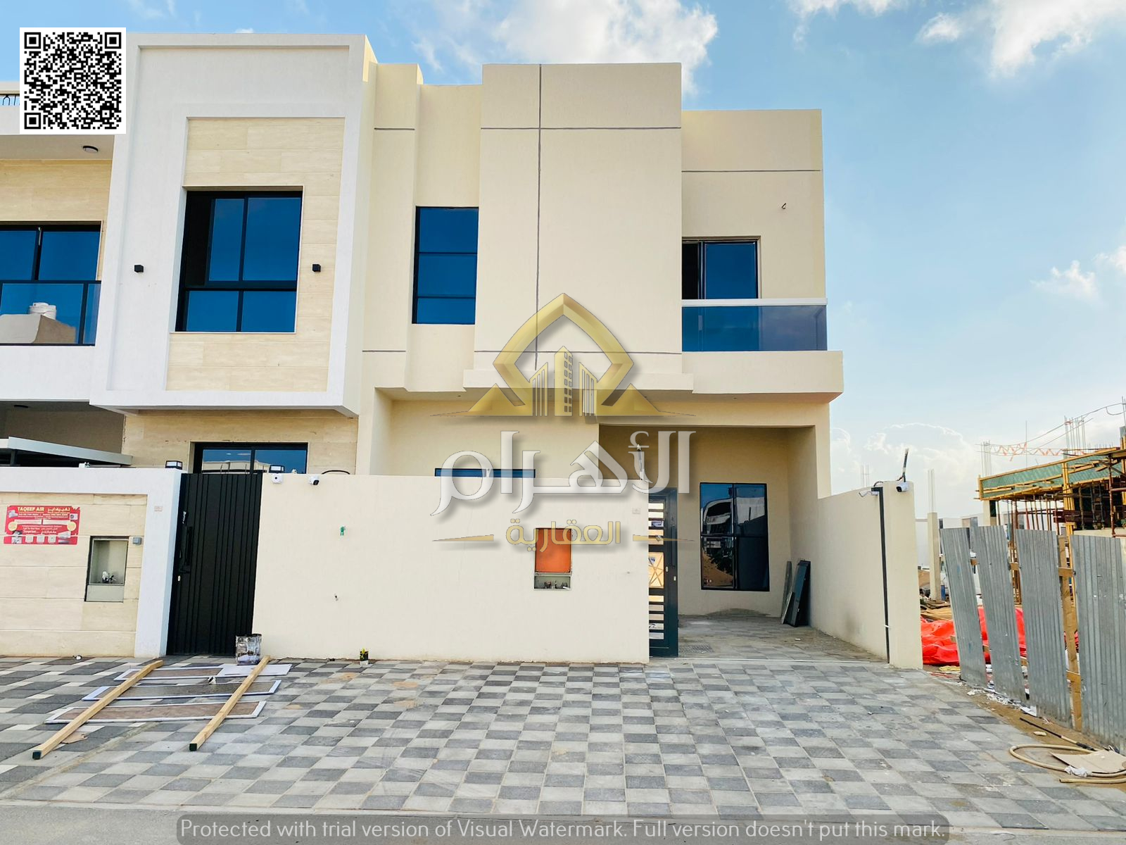 For sale: Townhouse villa with super deluxe finishing and exquisite decor, with the possibility of bank financing for 25 years, and close to Sheikh Mo