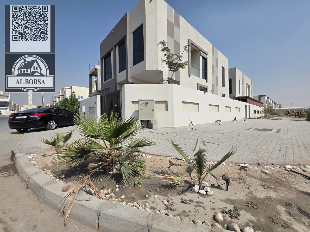 Corner villa for rent in Al Yasmin – on a main street | 5 master bedrooms + 2 majlis + maid's room | Large setbacks | AED 115,000