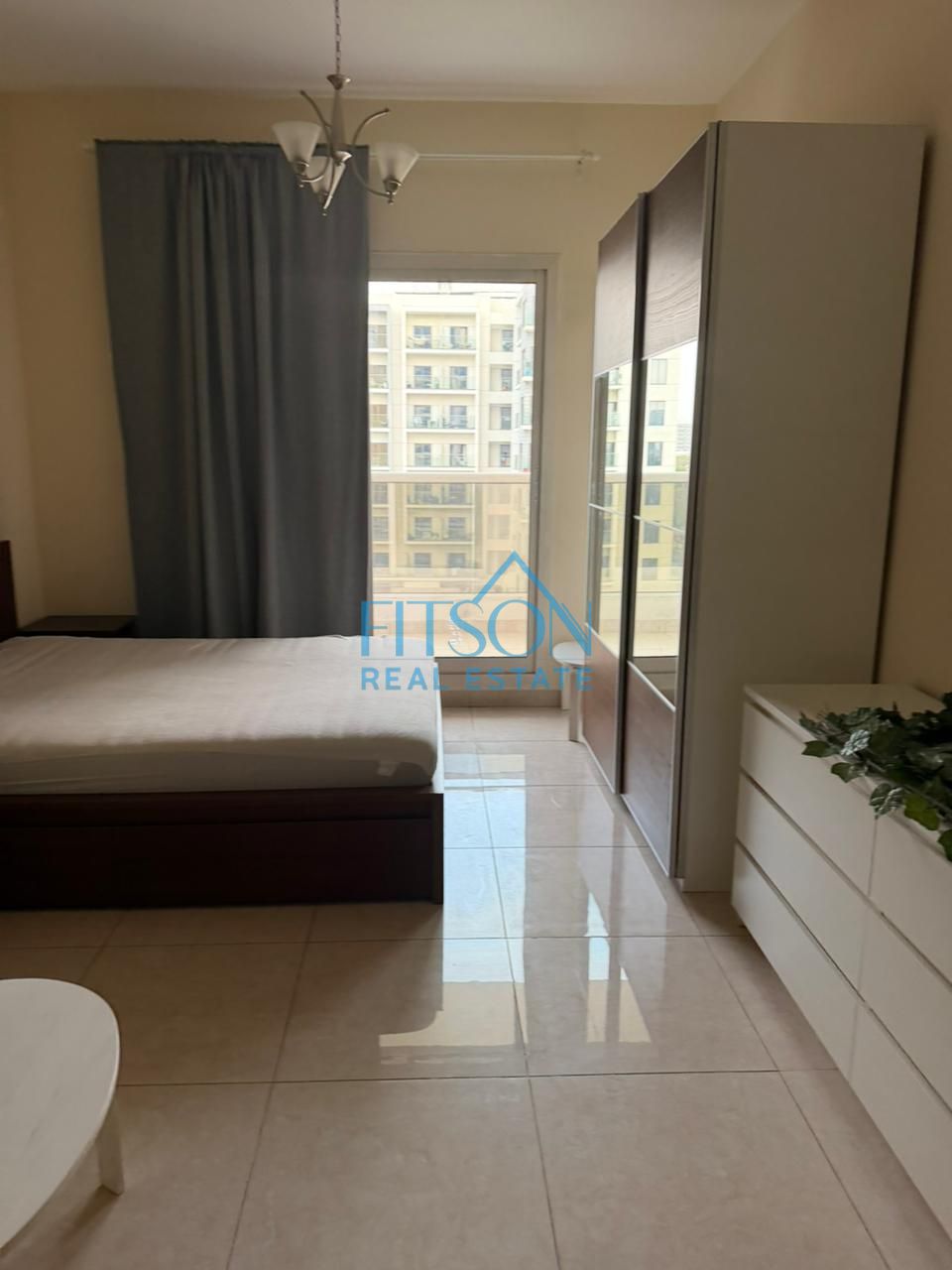 FULLY FURNISHED | VACANT AND READY TO MOVE