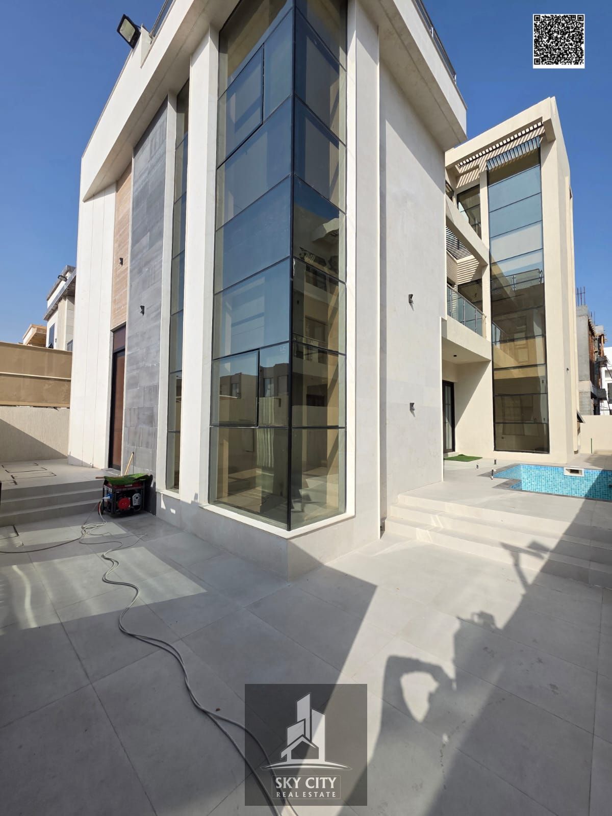 Now is your chance to own your dream villa in Ajman Al Zahia - a luxurious modern design and an unparalleled location! Your dream villa is ready, at a