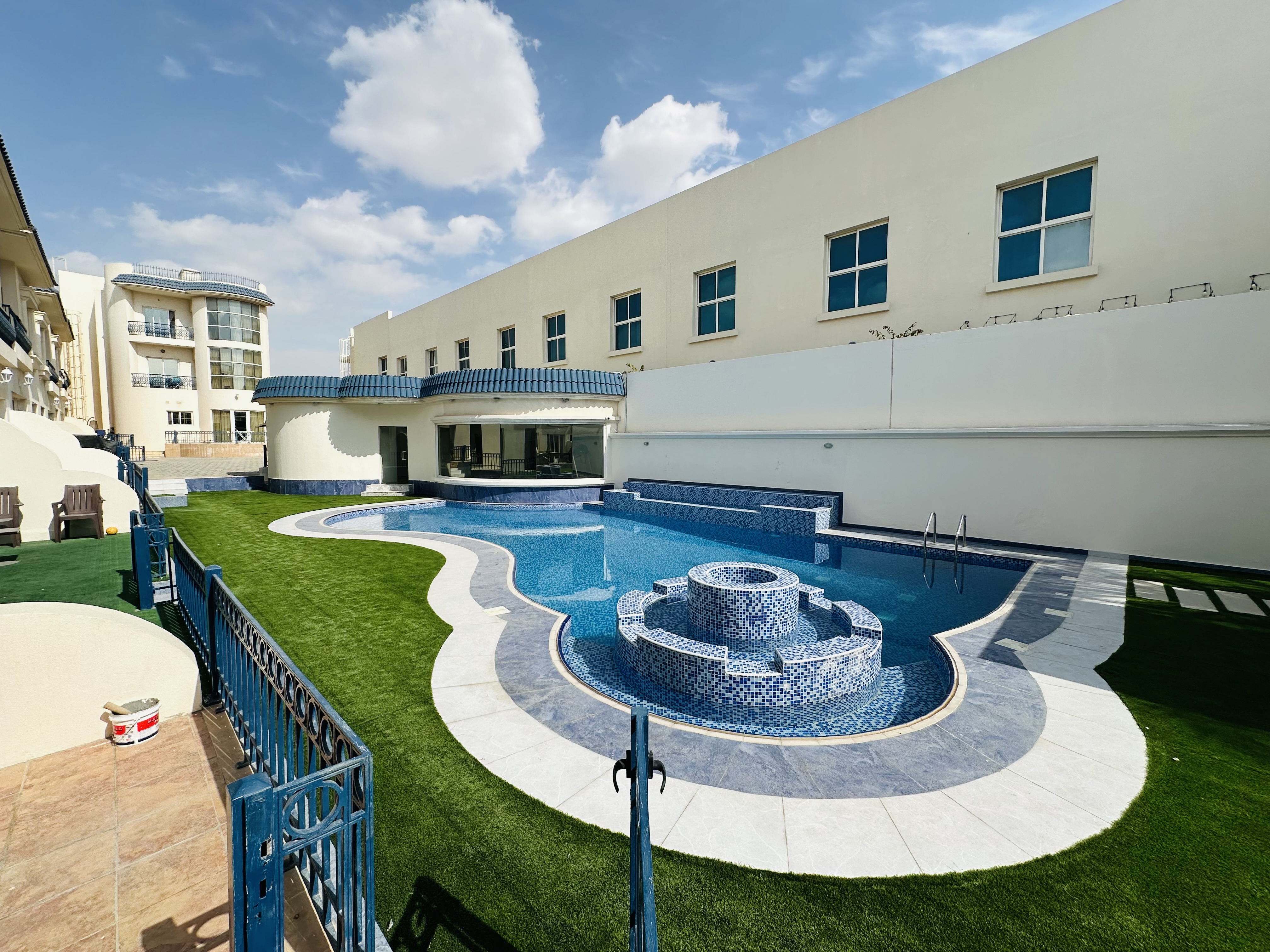 Clean / specious / private villa / gym pool and jacuzzi