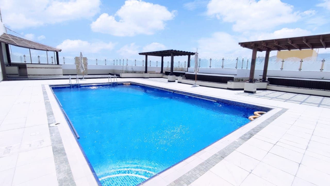 CHILLER FREE 1BHK FULLY FURNISHED NEAR METRO STATION LUXURIOUS SIZE WITH ALL AMENITIES