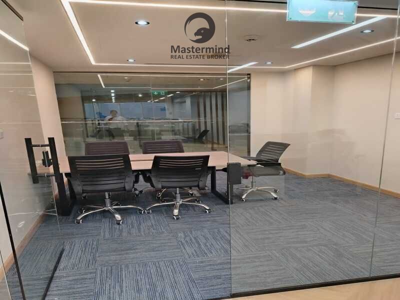 Prime Office - Excellent Connectivity - 4 Parkings