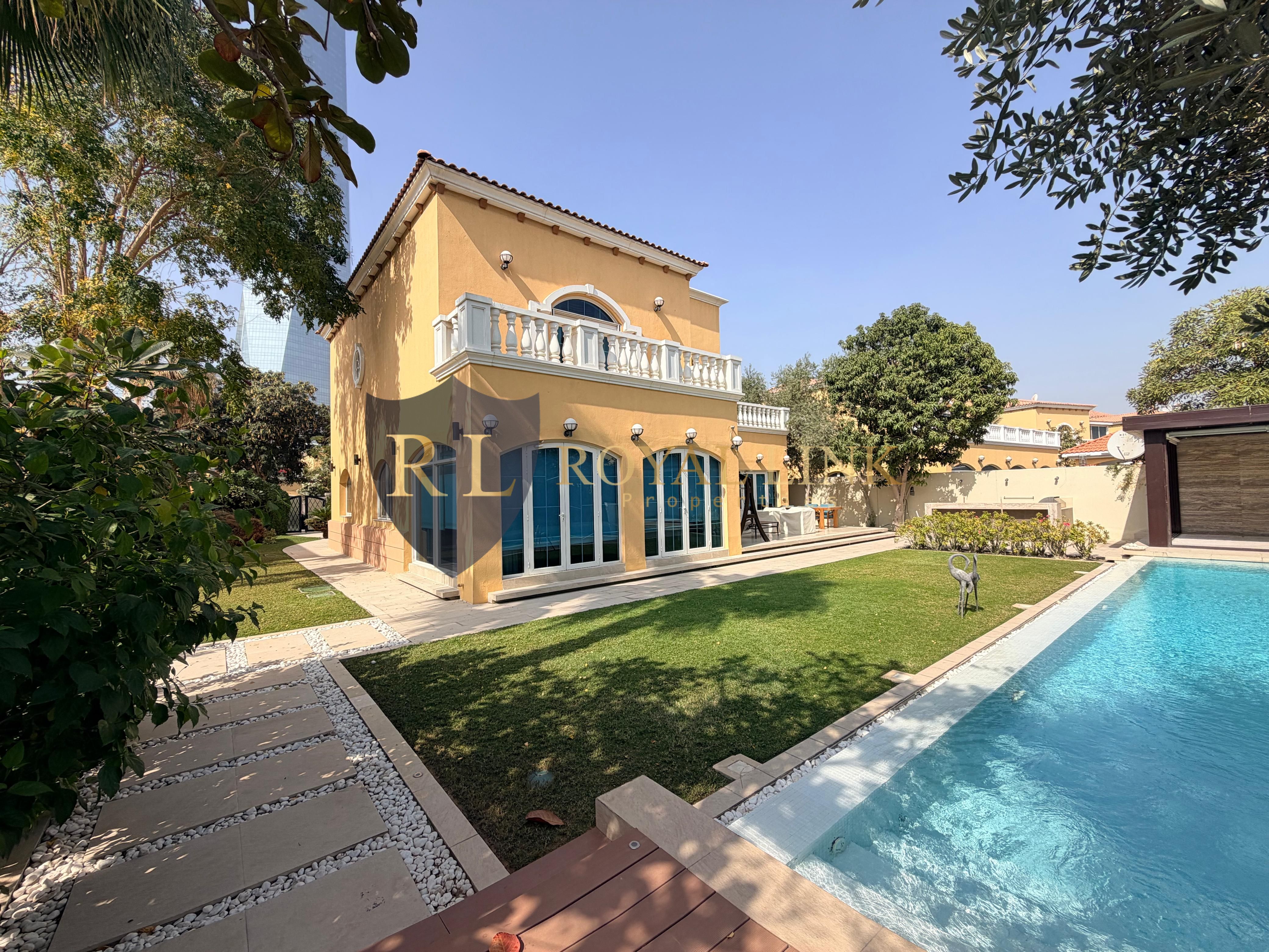Luxury Upgraded Villa | Lake & Garden Views