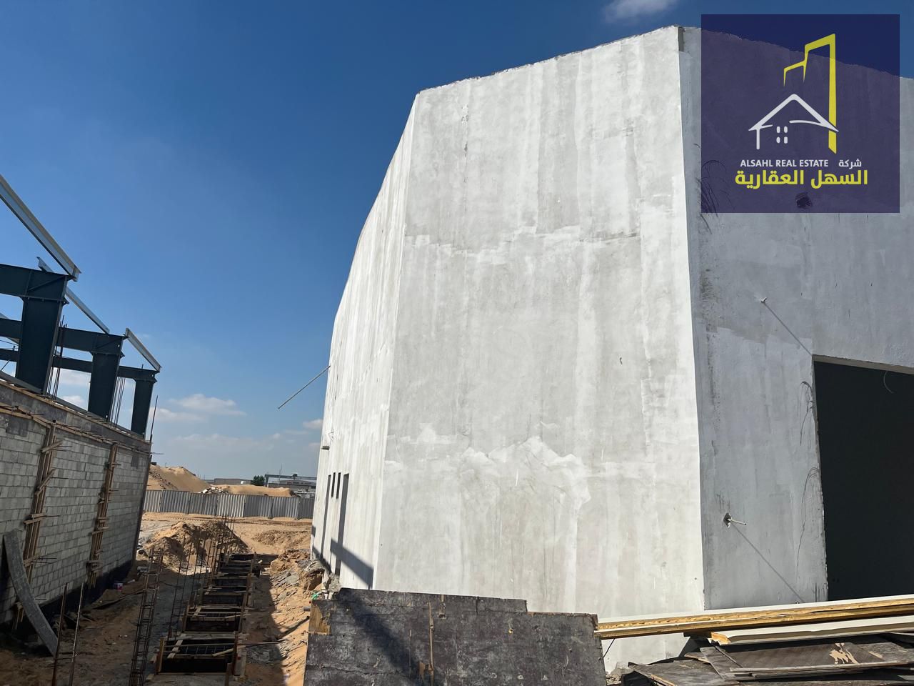 For sale: 6 warehouses in Al Sajaa area, freehold ownership, open to all nationalities. A great deal!