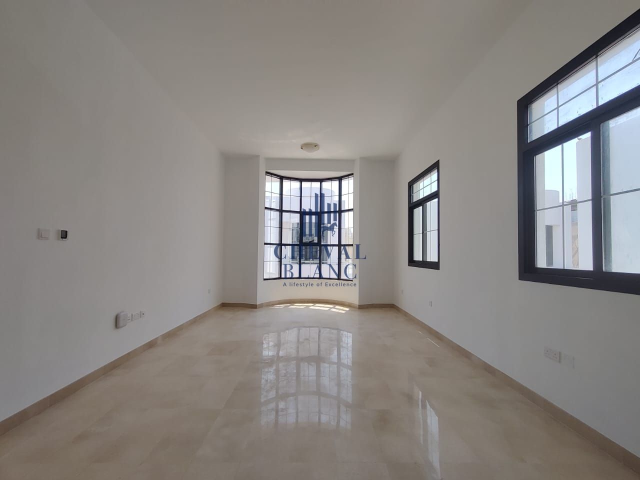 PREMIUM 5-BED VILLA | EN-SUITE | SHARED POOL & GYM