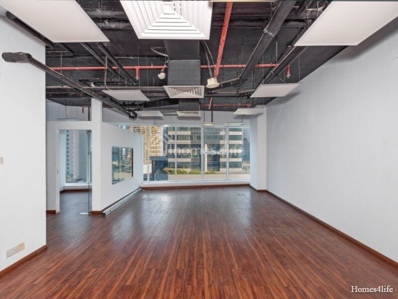 Canal View | HIGH FLOOR | Close to Metro |