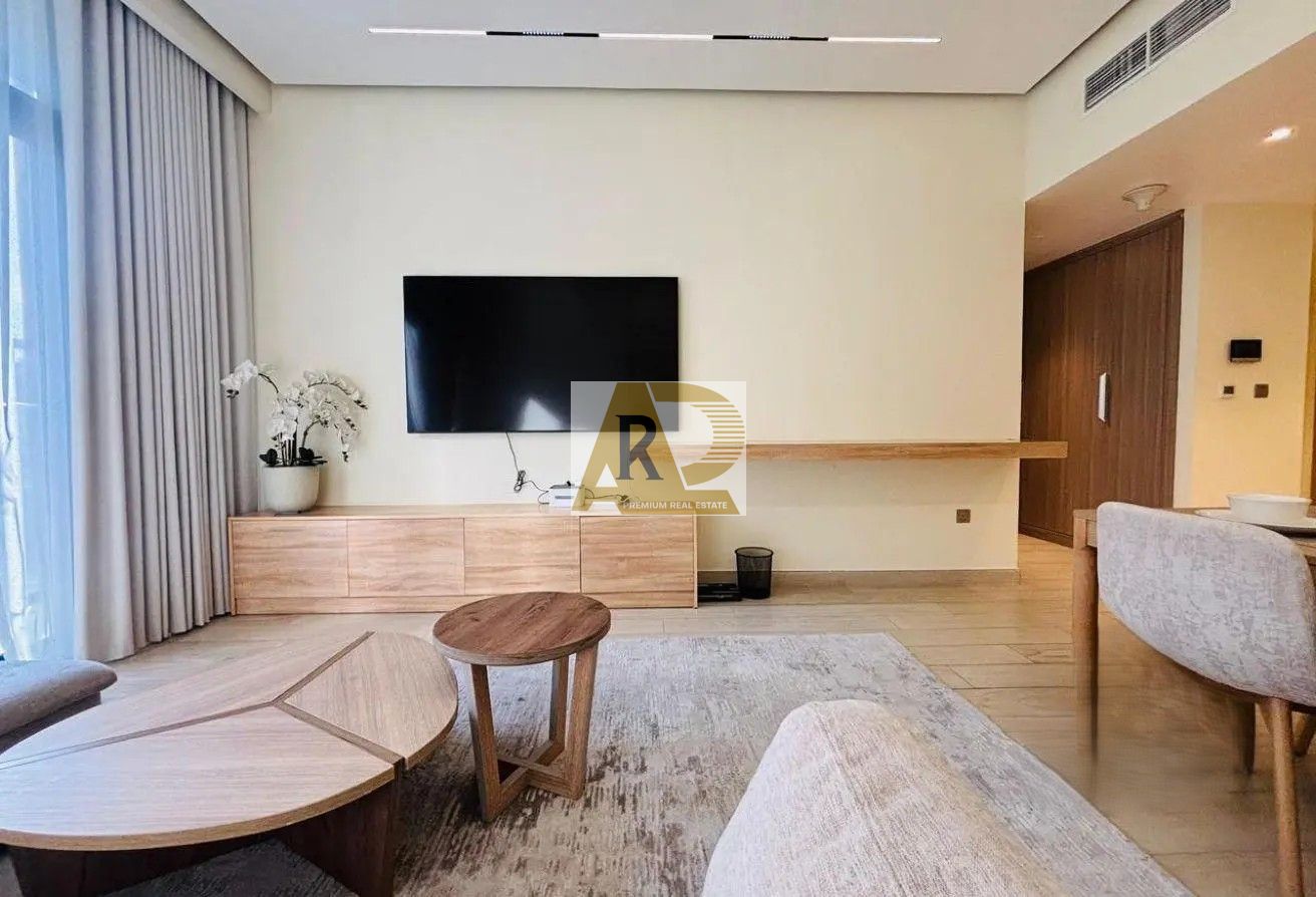 Fully Furnished | Huge Layout | Vacant