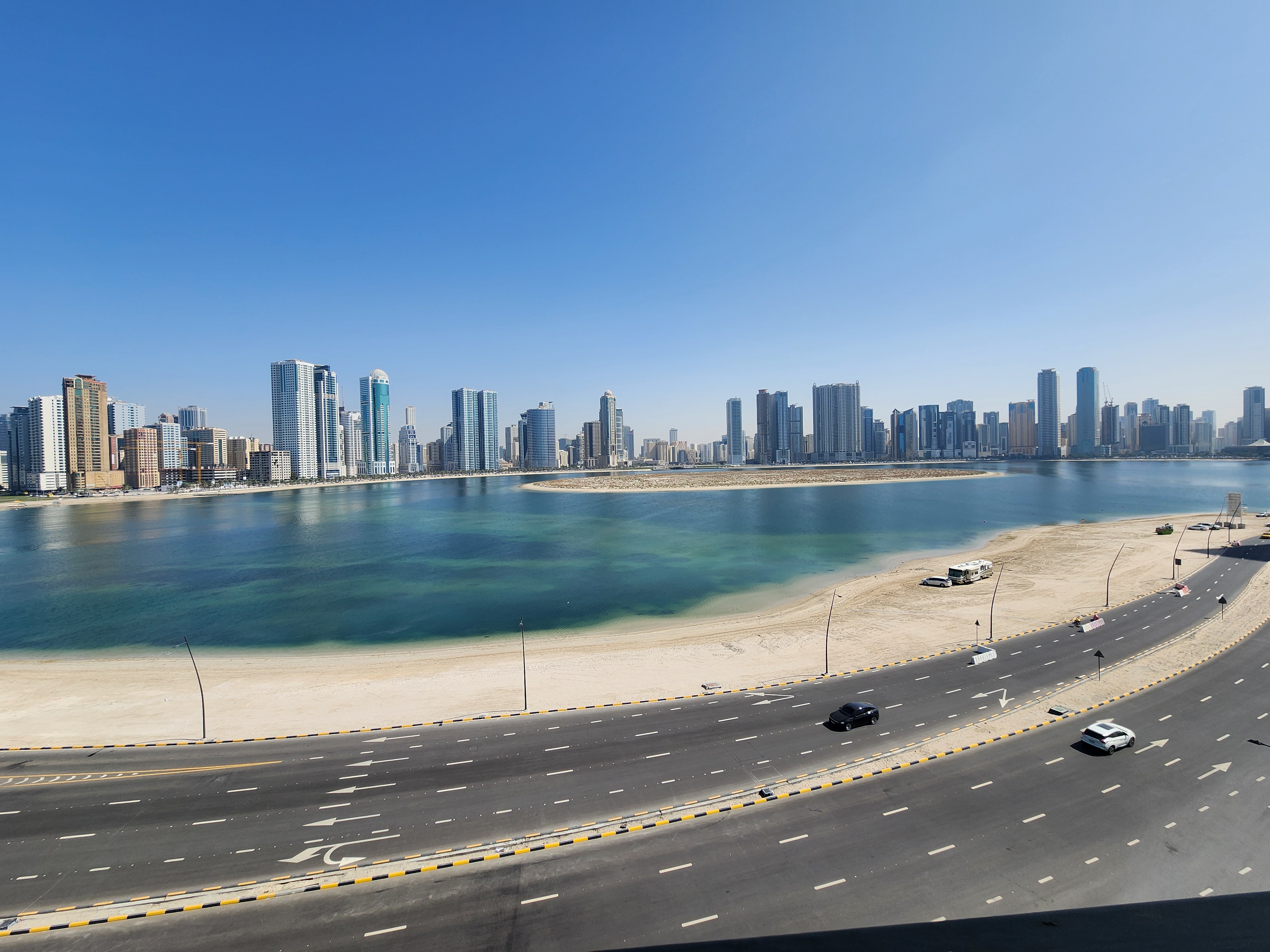 Sea view 3bhk with maid room and gym pool