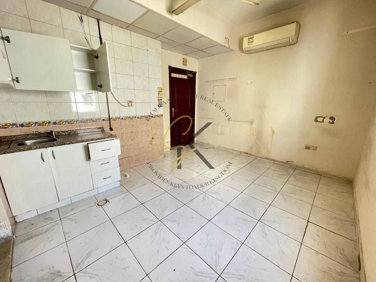 Spacious Unfurnished Studio Apartment for Rent | Prime Muwailah, Sharjah | 440 Sqft | All Amenities Included