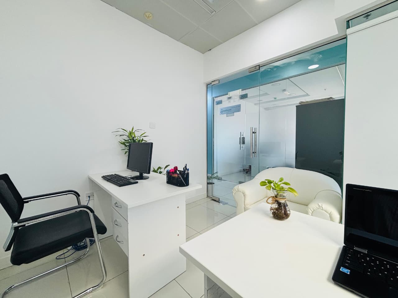 Fully Furnished Office | direct from Owner | Free Commission