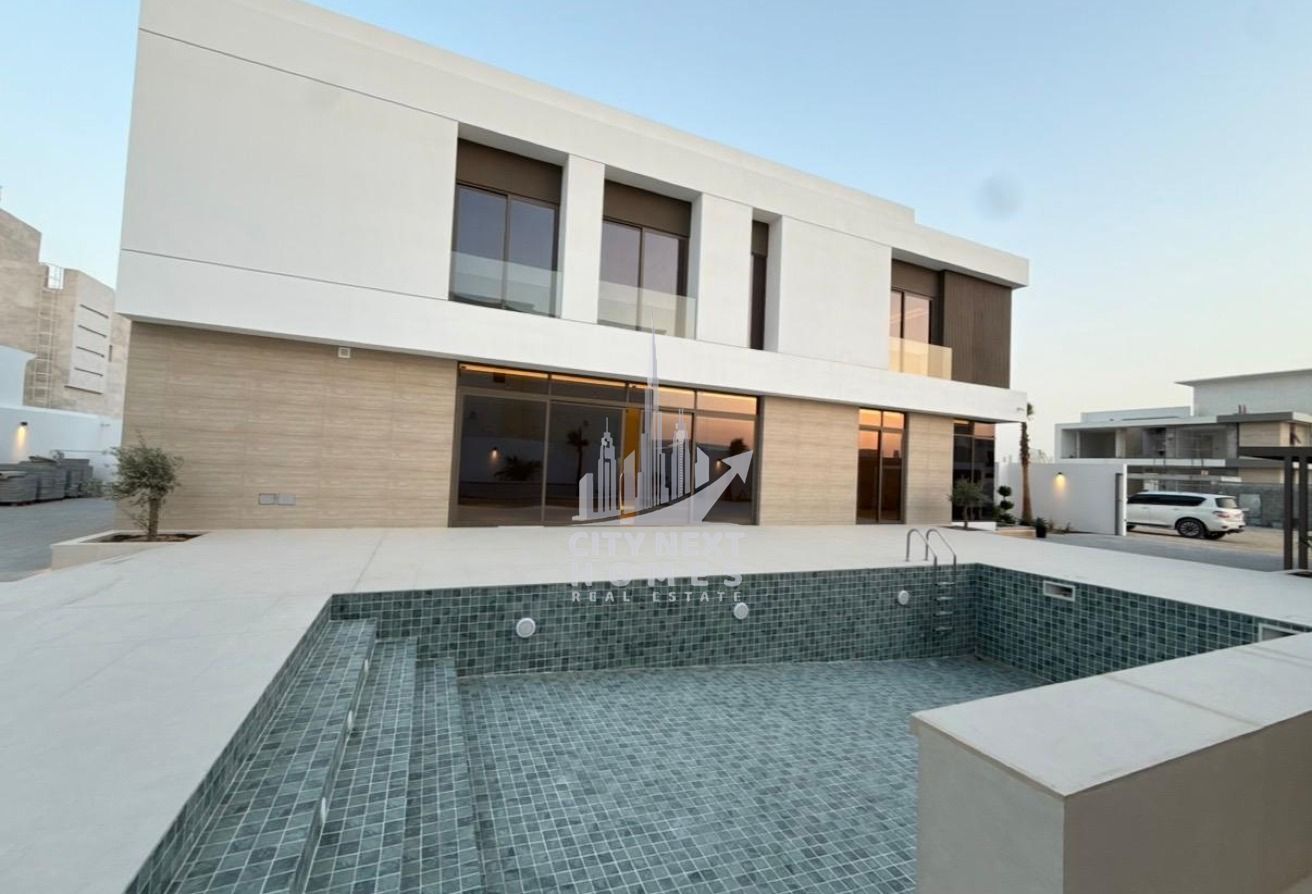 Luxury Modern design | 5 Bedrooms | Maids | Pool
