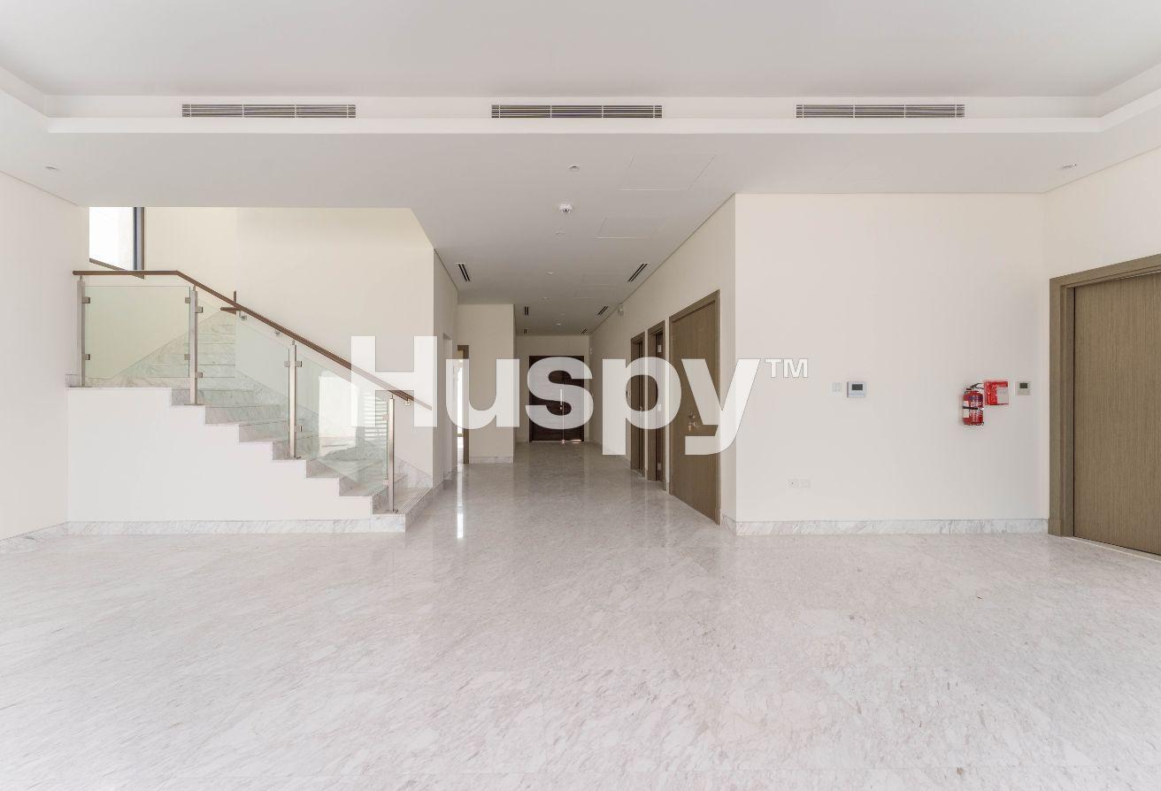 Ready To Move in | Brand new | Contemporary