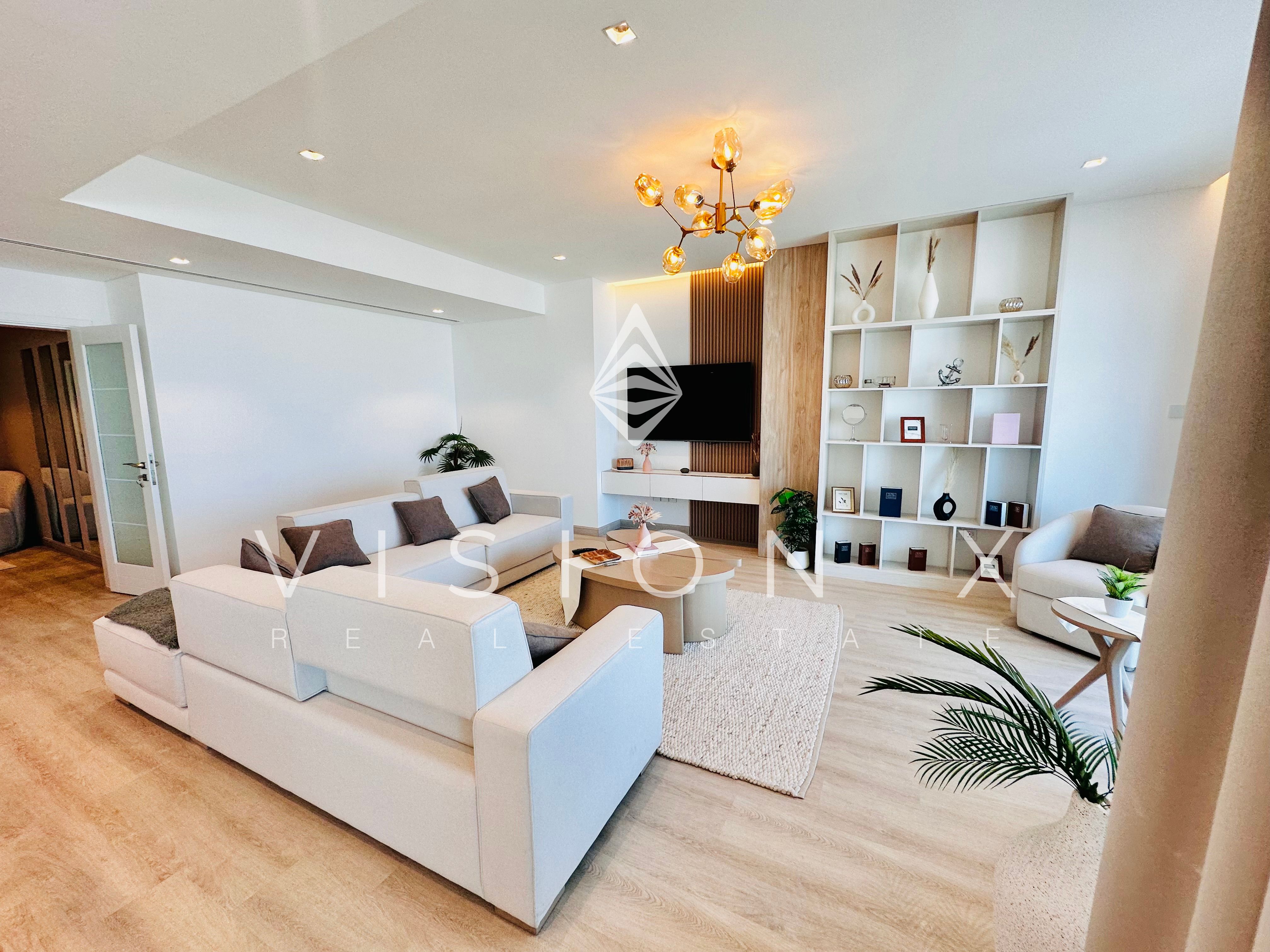 Chic | Beachfront Zone | Great Value