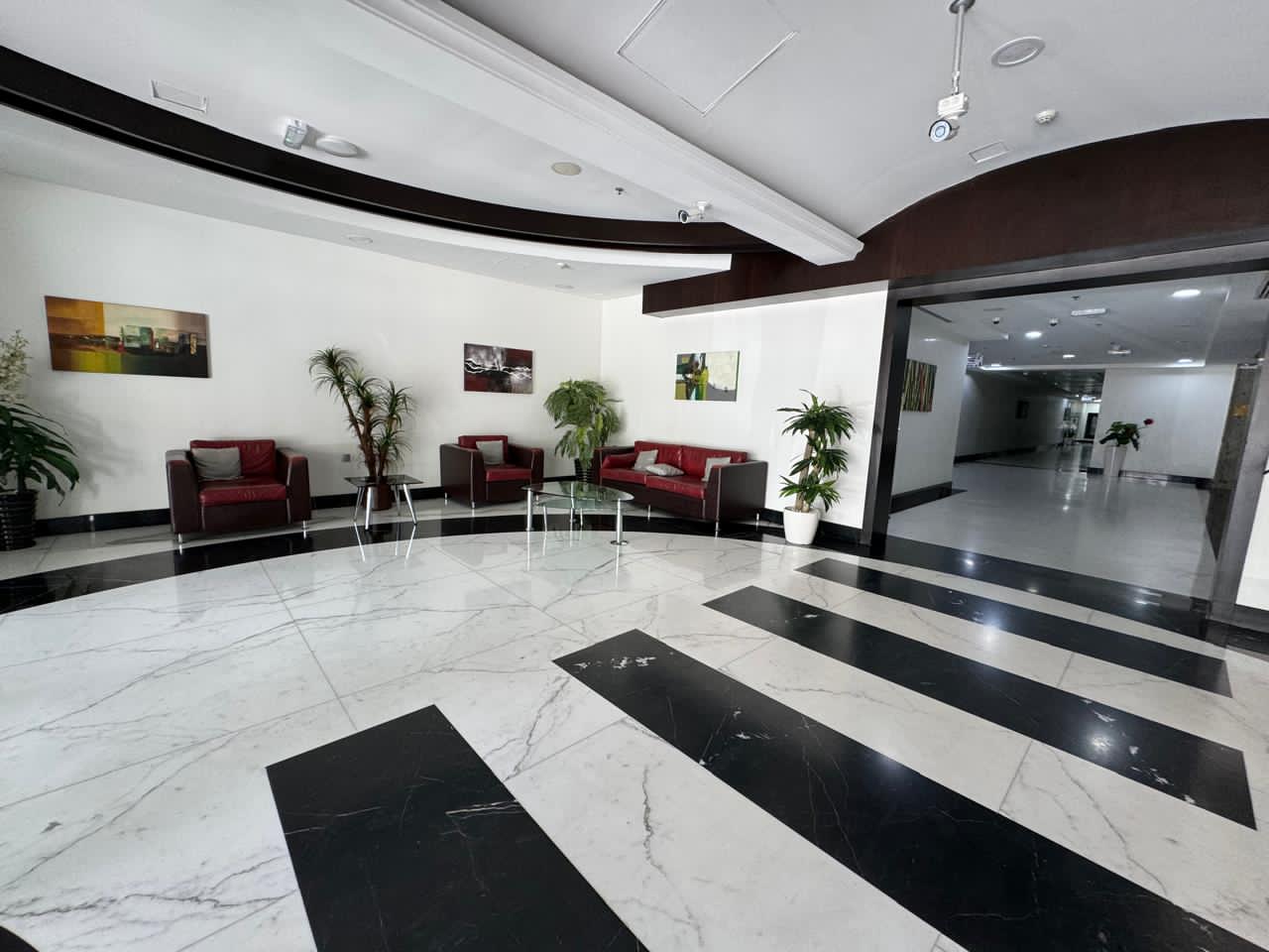 FULLY FURNISHED 2BHK CHILLER FREE FAMILY BLD WITH ALL FACILITIES