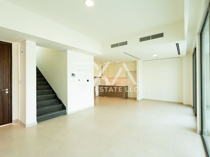 Landscaped Unit I Single Row I Ready to Move in
