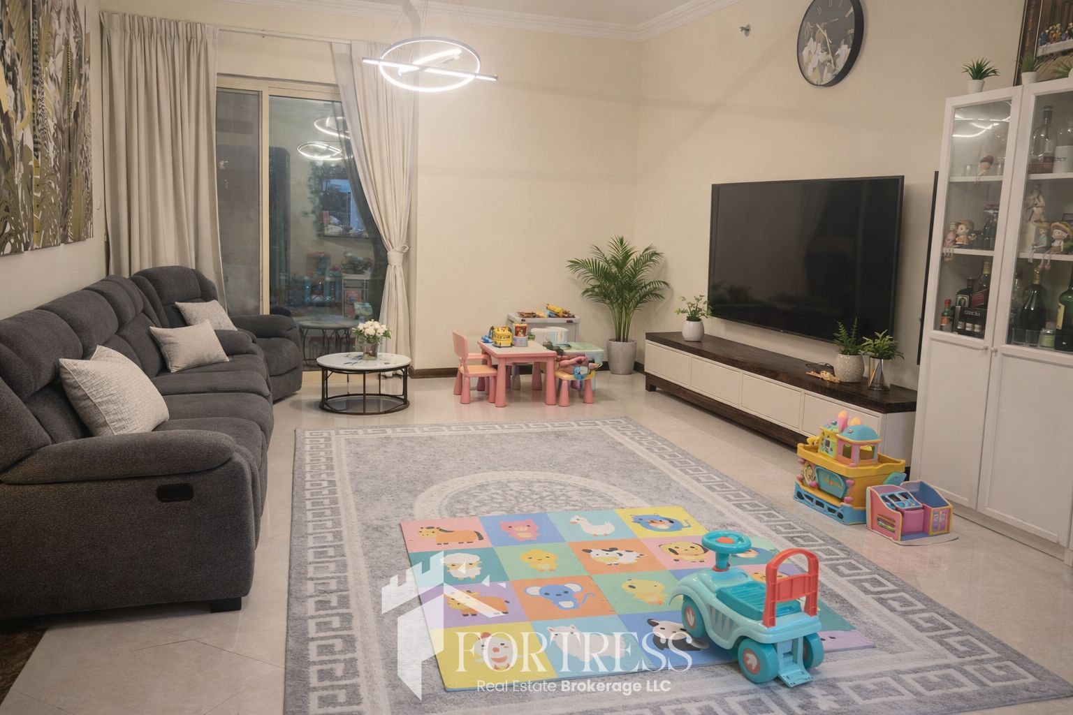 HIGH FLOOR | MODERN LAYOUT | READY TO MOVE
