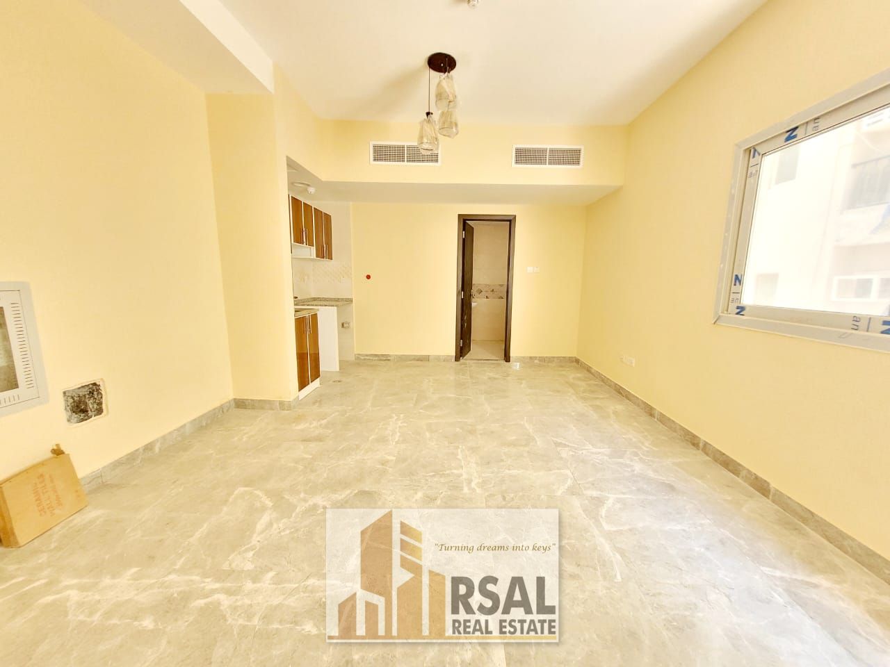 Lavish family Studio/Ready to move/EASY Payment/Near to Old Muwaileh Park