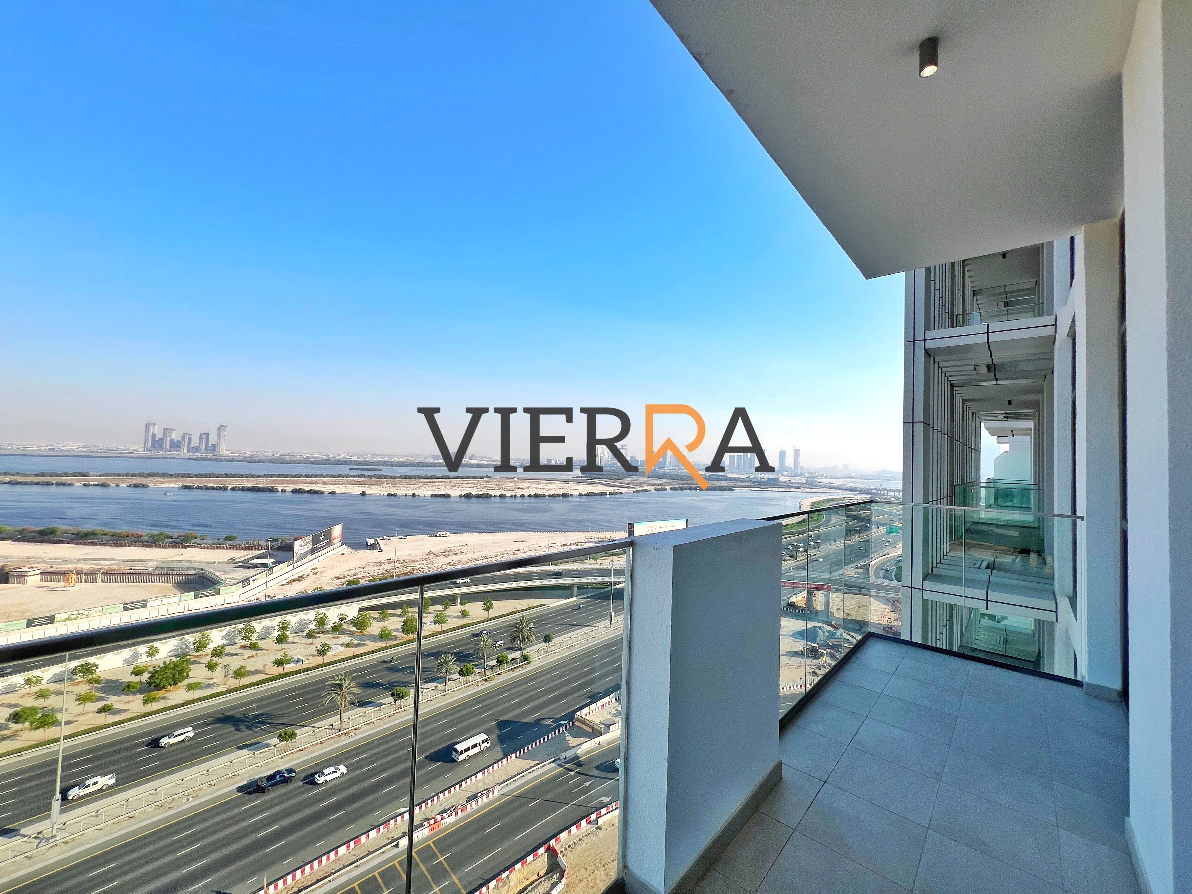 Modern Layout| Ready To Move in| Creek views