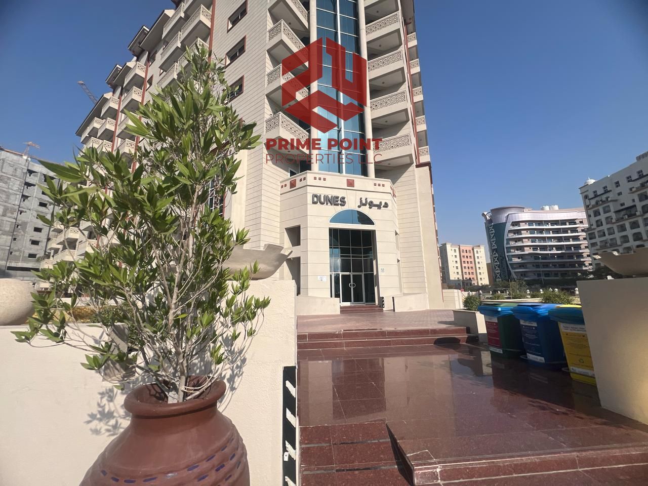 1BHK/NEAR LULU/SPACIOUS UNIT /VECANT
