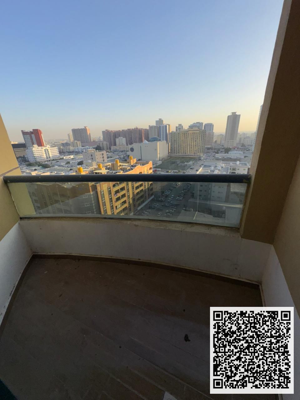Two-bedroom apartment with a living room and a maid’s room Al Khor Towers Area: 1,413 sq. ft. Vacant apartment Clock Tower view Price: AED 490,000