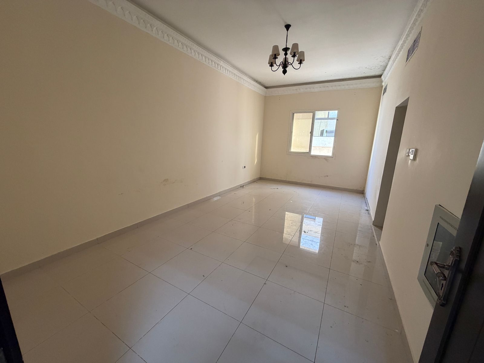 Spacious new studio with separate kitchen – one of the most beautiful and largest spaces in Ajman – available for annual rent in Al Rawda, Ajman