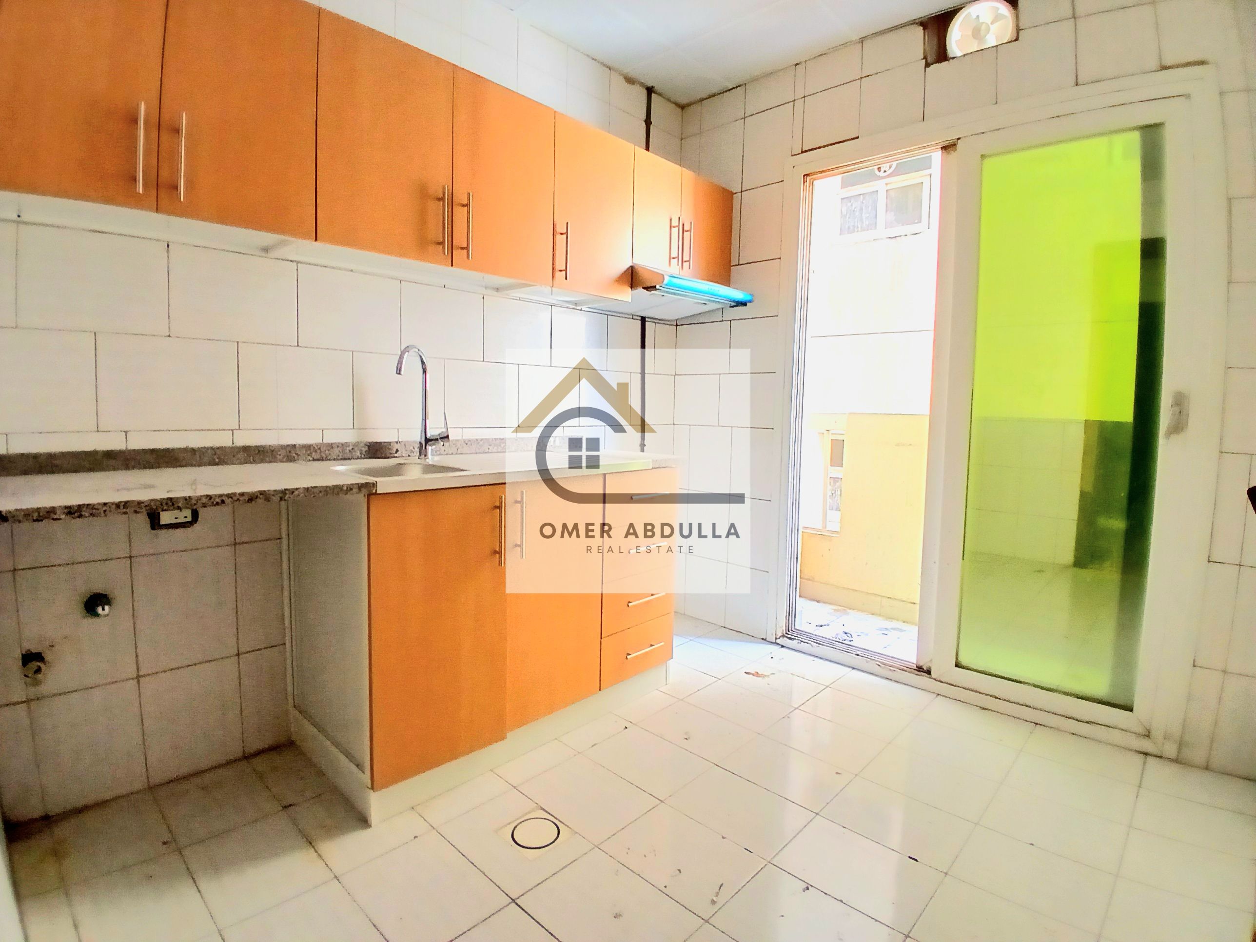 Lavish 2bhk Apartment With Balcony For Family In Muwaileh Area
