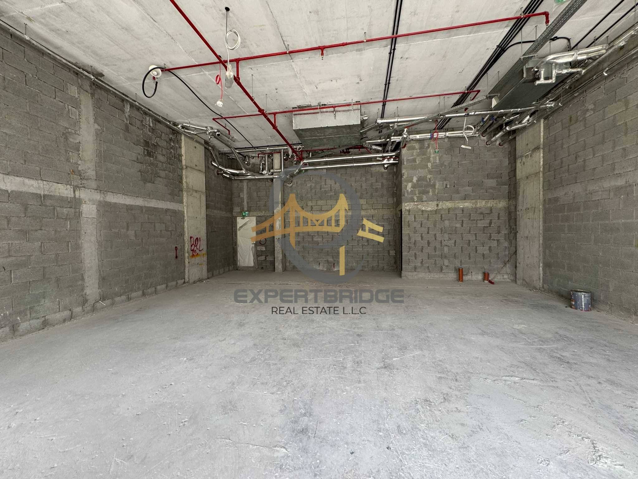 Elegant 1503 Sq. Ft. Retail | Vincitore Arjan