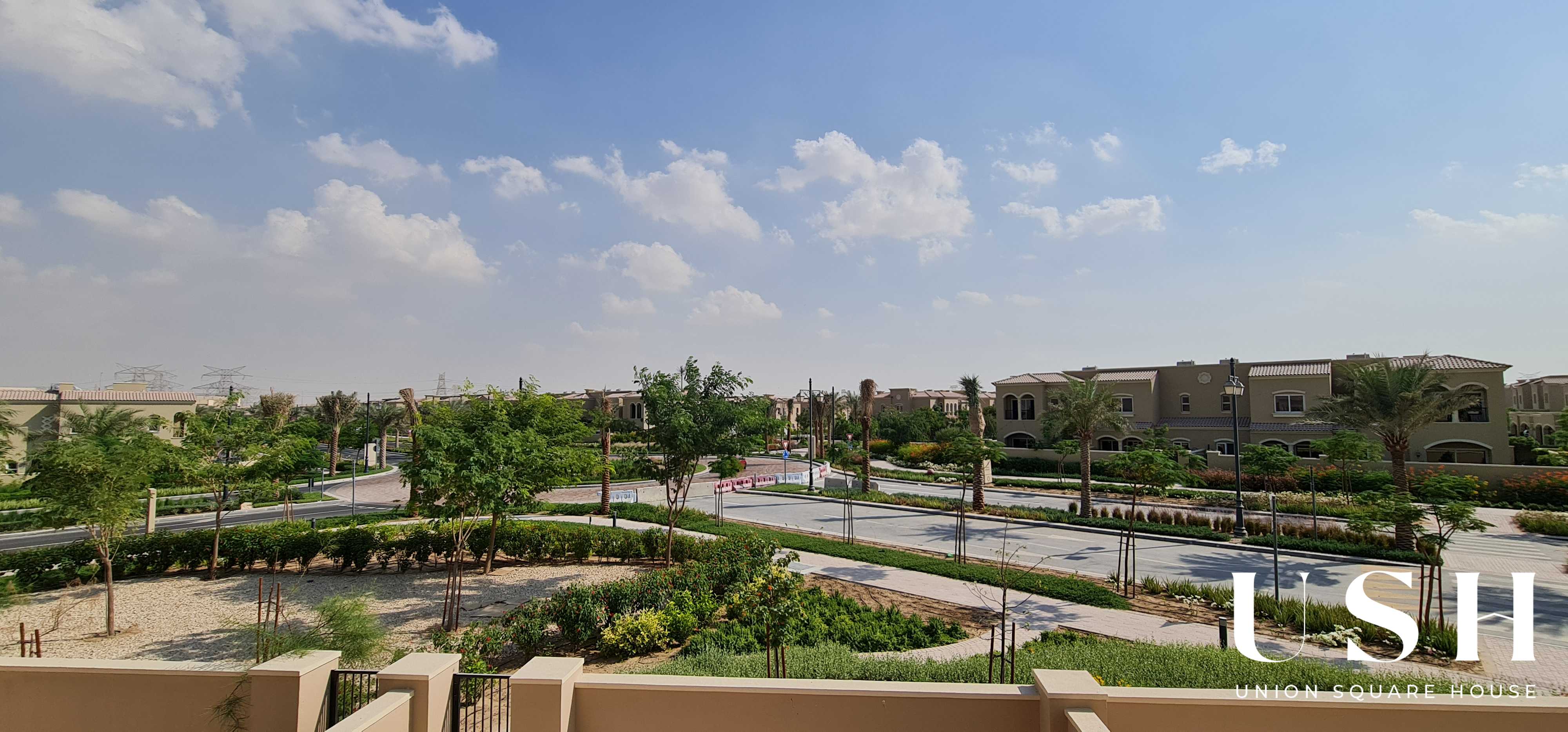 3BR | Middle Unit | Single Row | Close to Pool