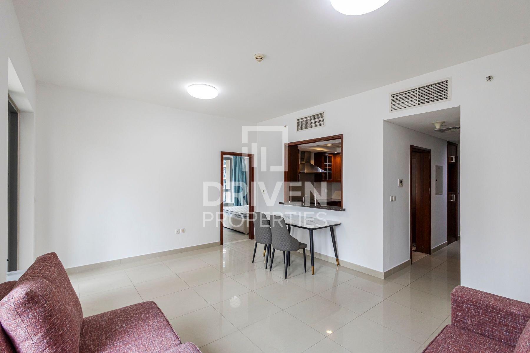 Vacant | Move-In Ready Apartment | Prime Location