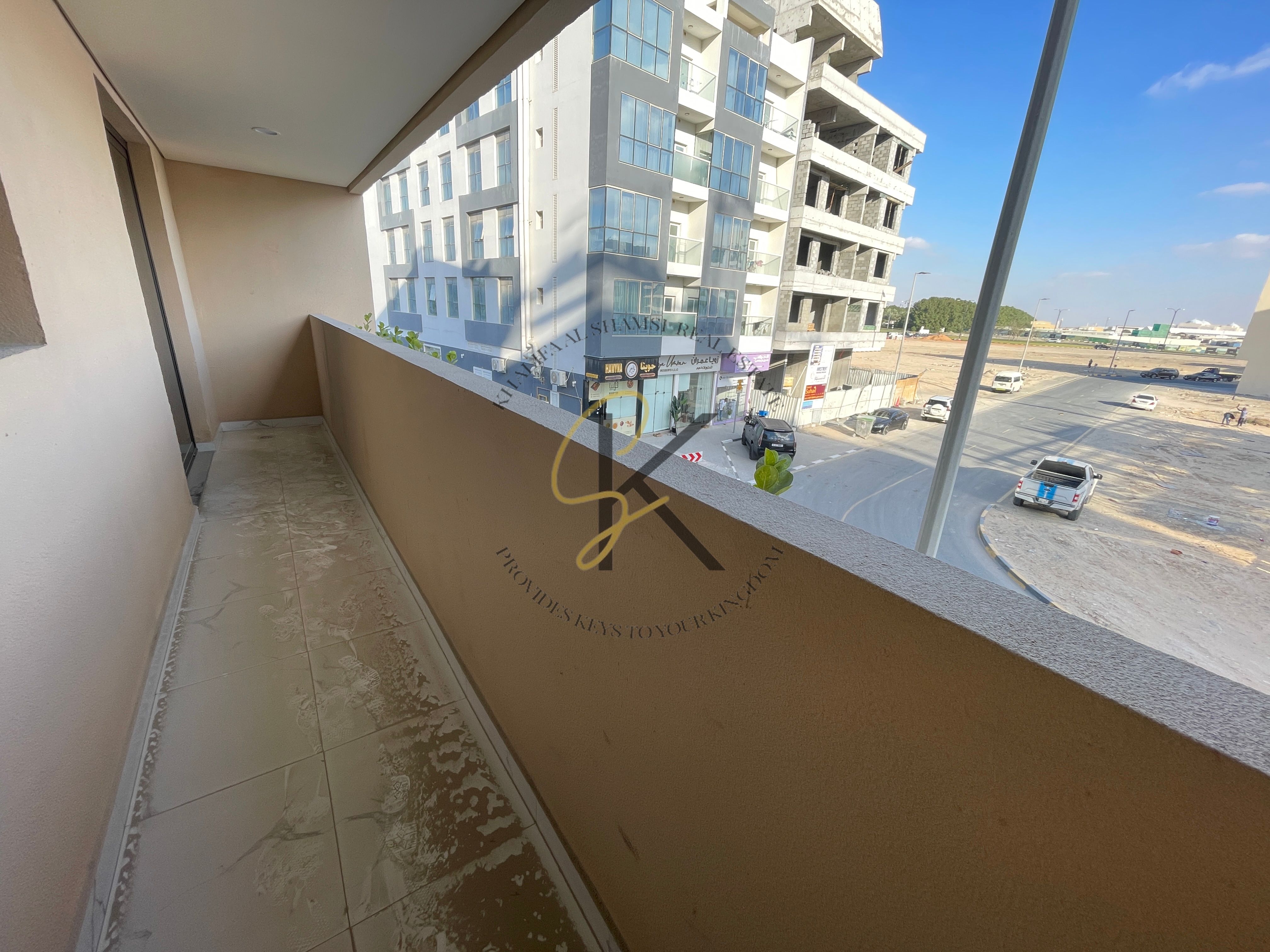 Brand-new building for shifting open view apartment with balcony fully family building