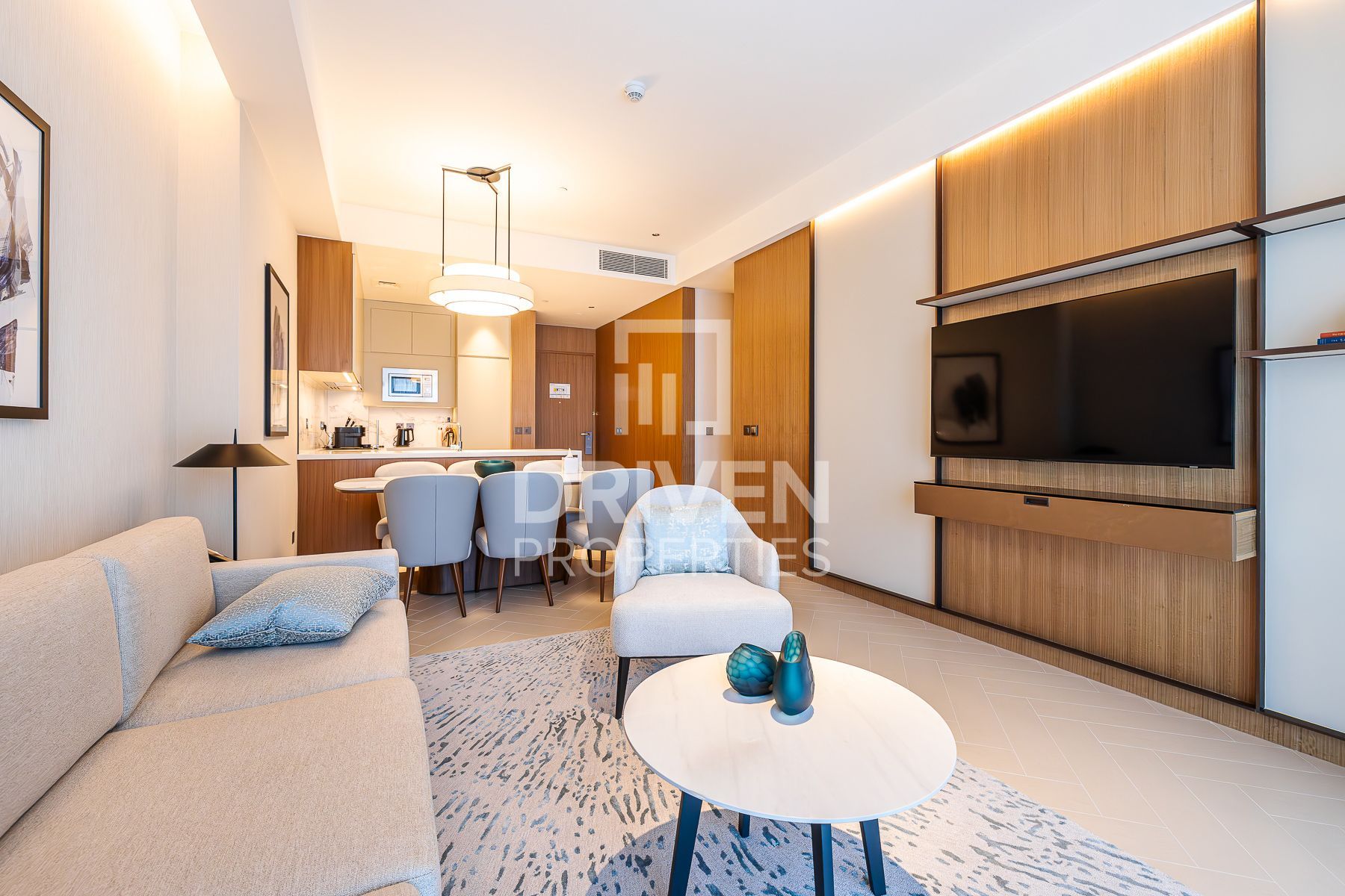 Vacant and Prime Location | Mid Floor Apt
