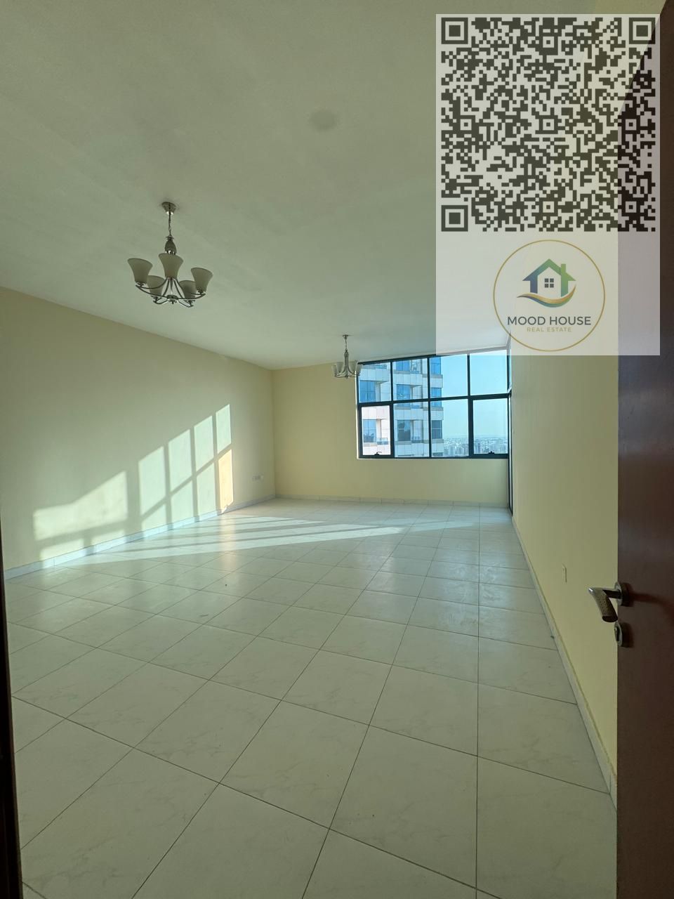 An excellent residential opportunity that combines a spacious layout, a distinguished view, and an attractive price in an ideal location that meets bo