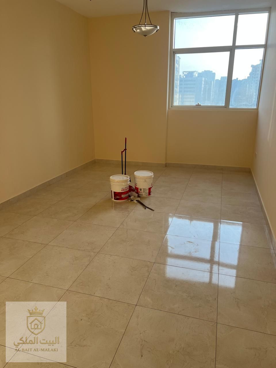 One bedroom and living room directly on the Dubai exit, super deluxe, second occupant, open and beautiful view, free parking