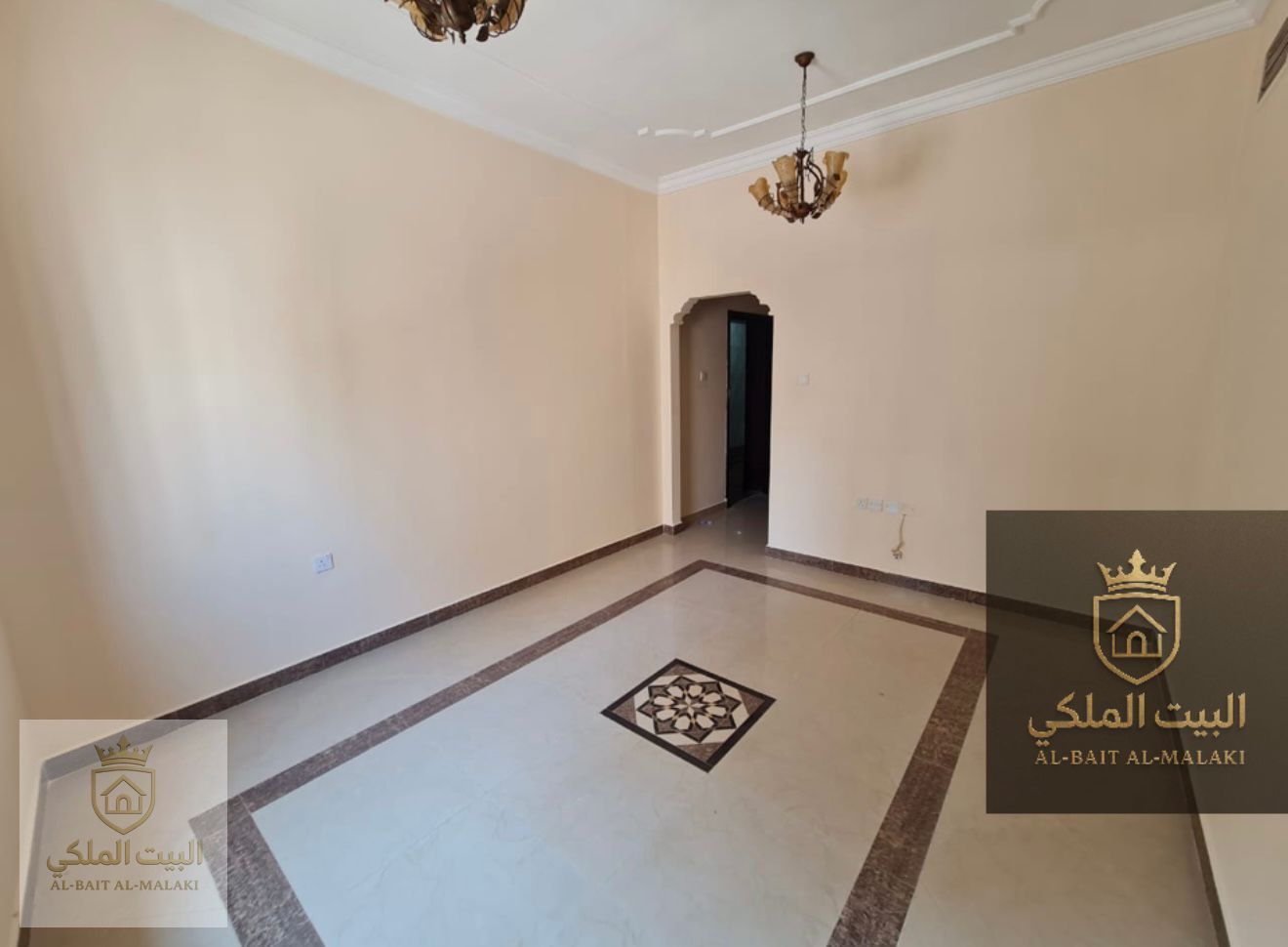 Two bedrooms and a living room with a spacious area, open view, and excellent cleanliness.