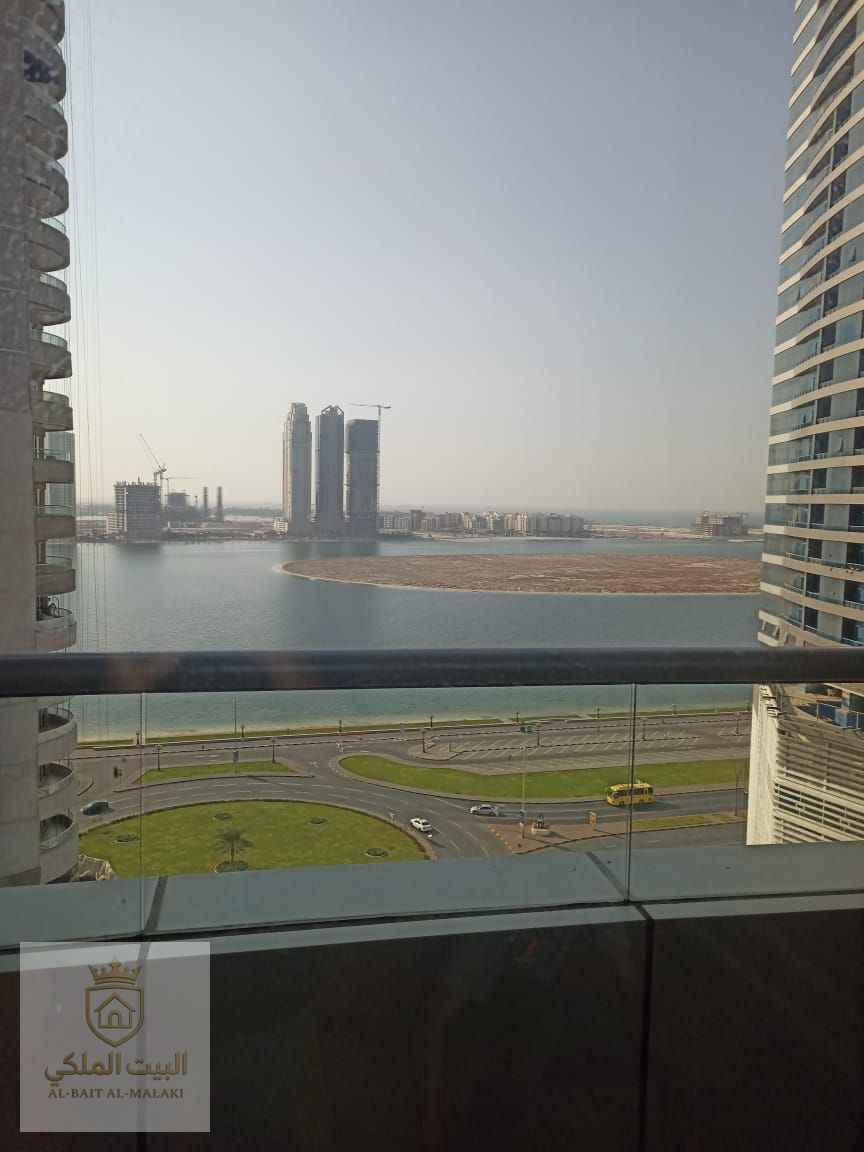 Three bedrooms and a living room with a small maid's room in Al Taawun. Spacious area. One month free. Free parking. Full sea view. Large balcony. Payment options available. In four or six installments.